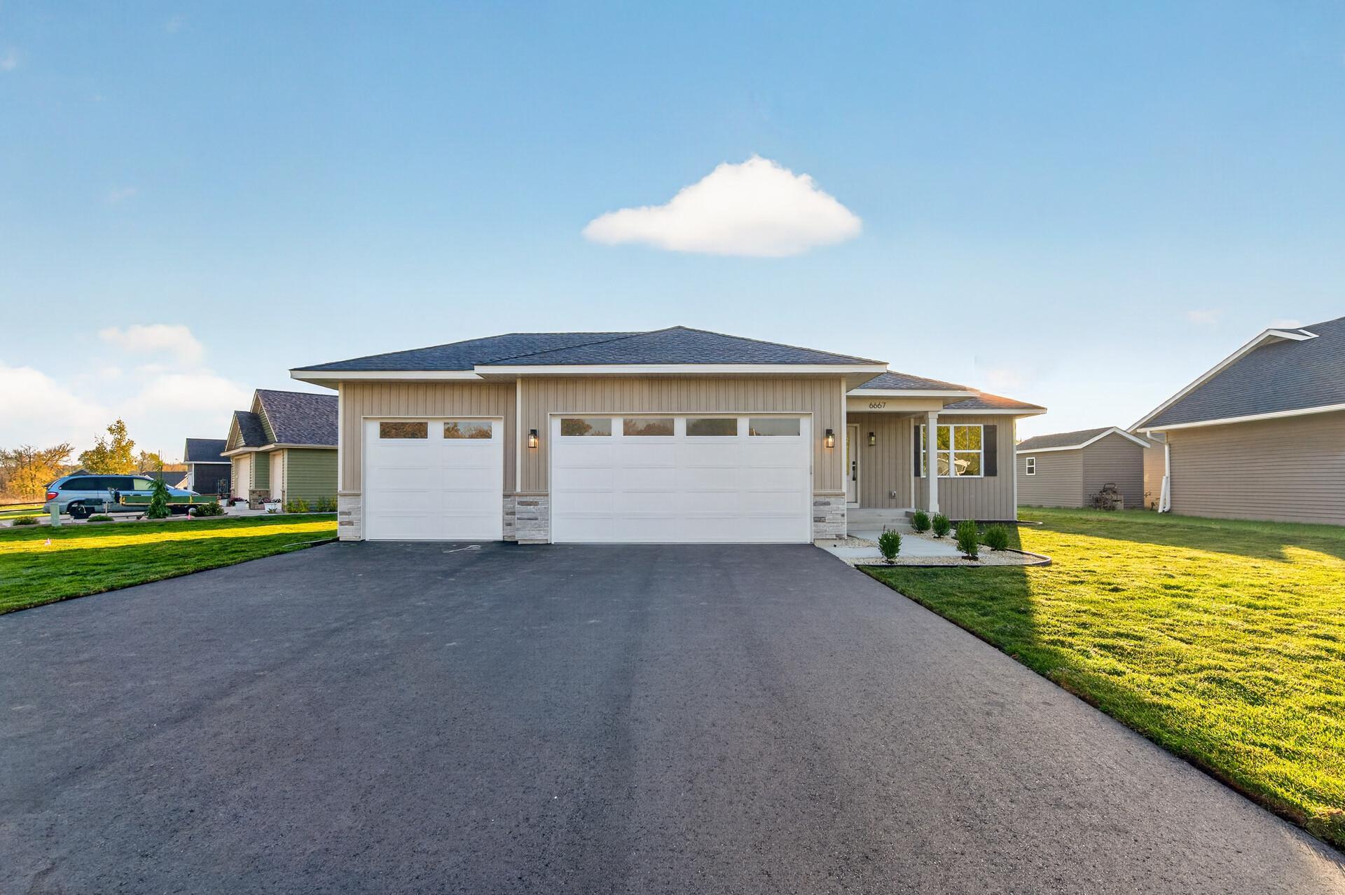 6667 Cedar Hills Drive Property Photo 1