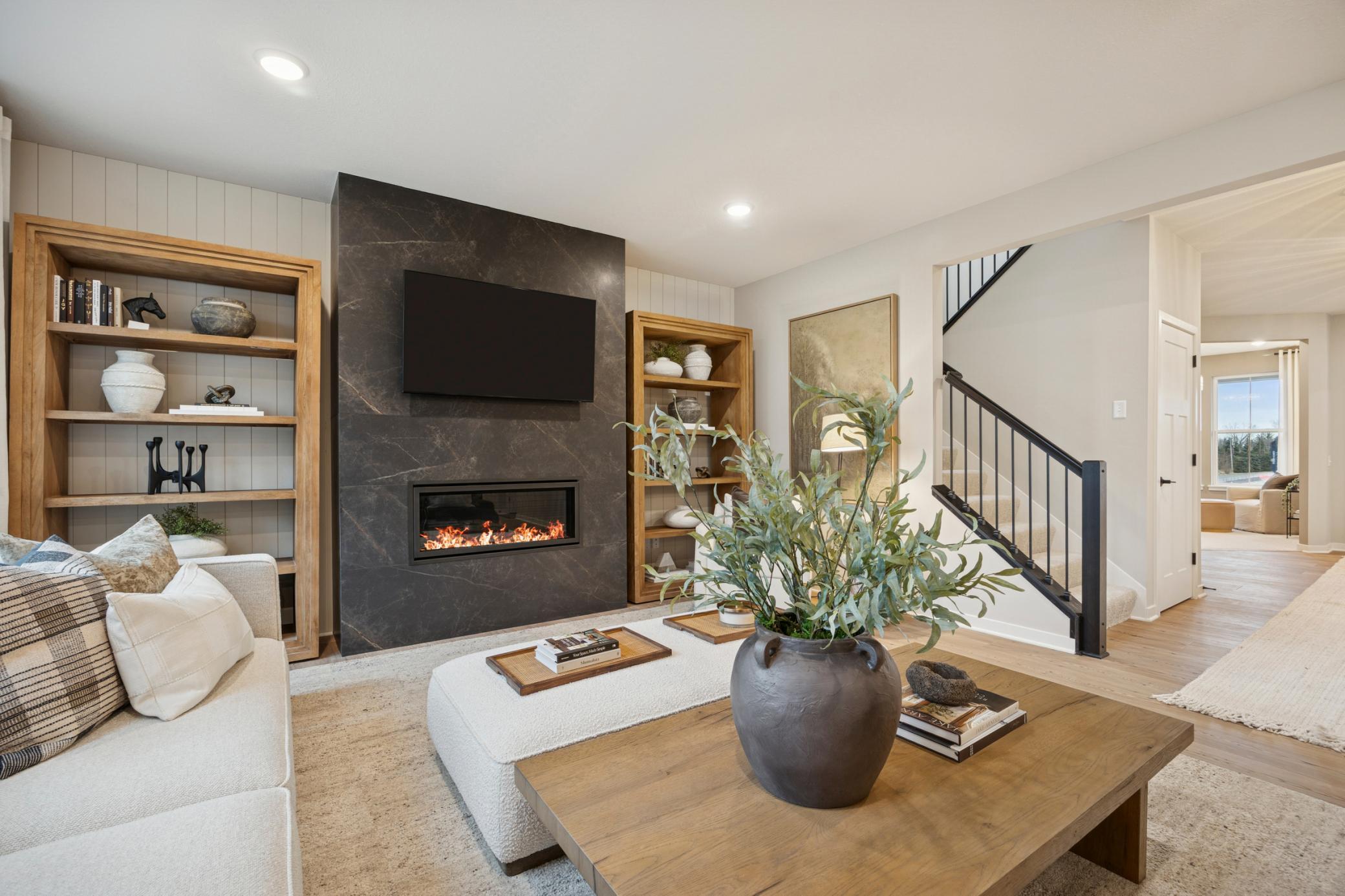 11070 Comstock Lane N Property Photo 6