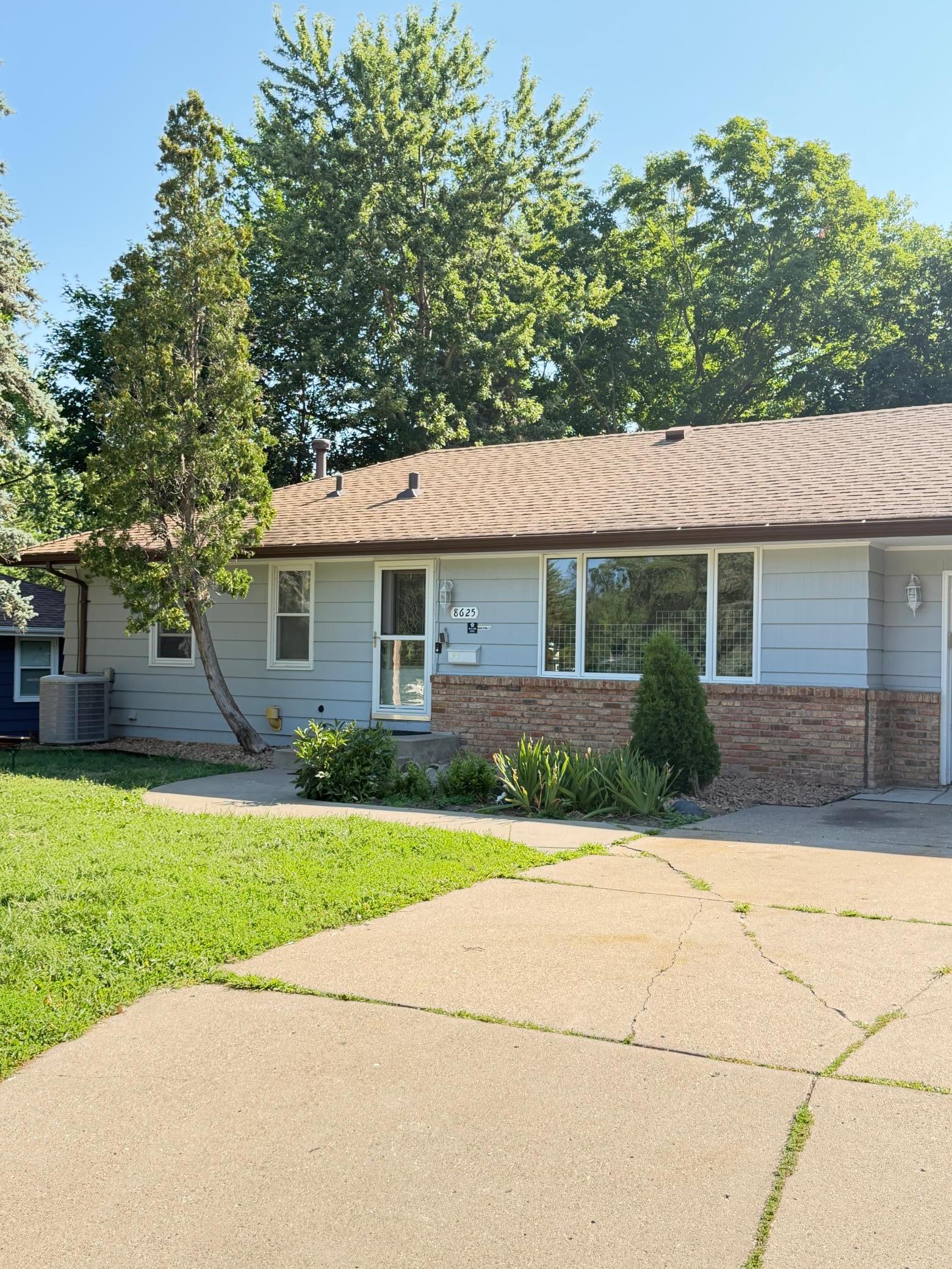 8625 Poplar Bridge Curve Property Photo 2