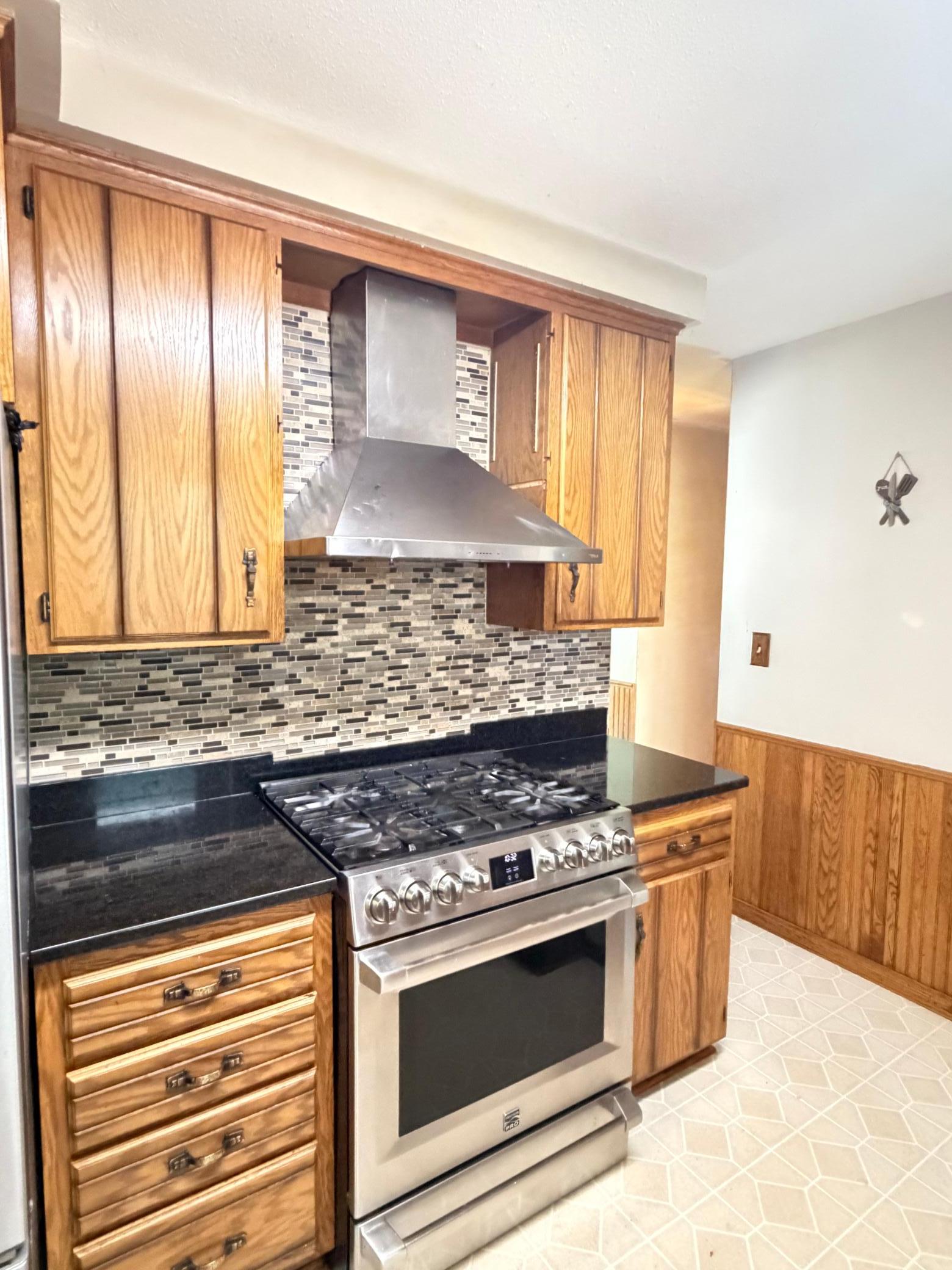 8625 Poplar Bridge Curve Property Photo 14