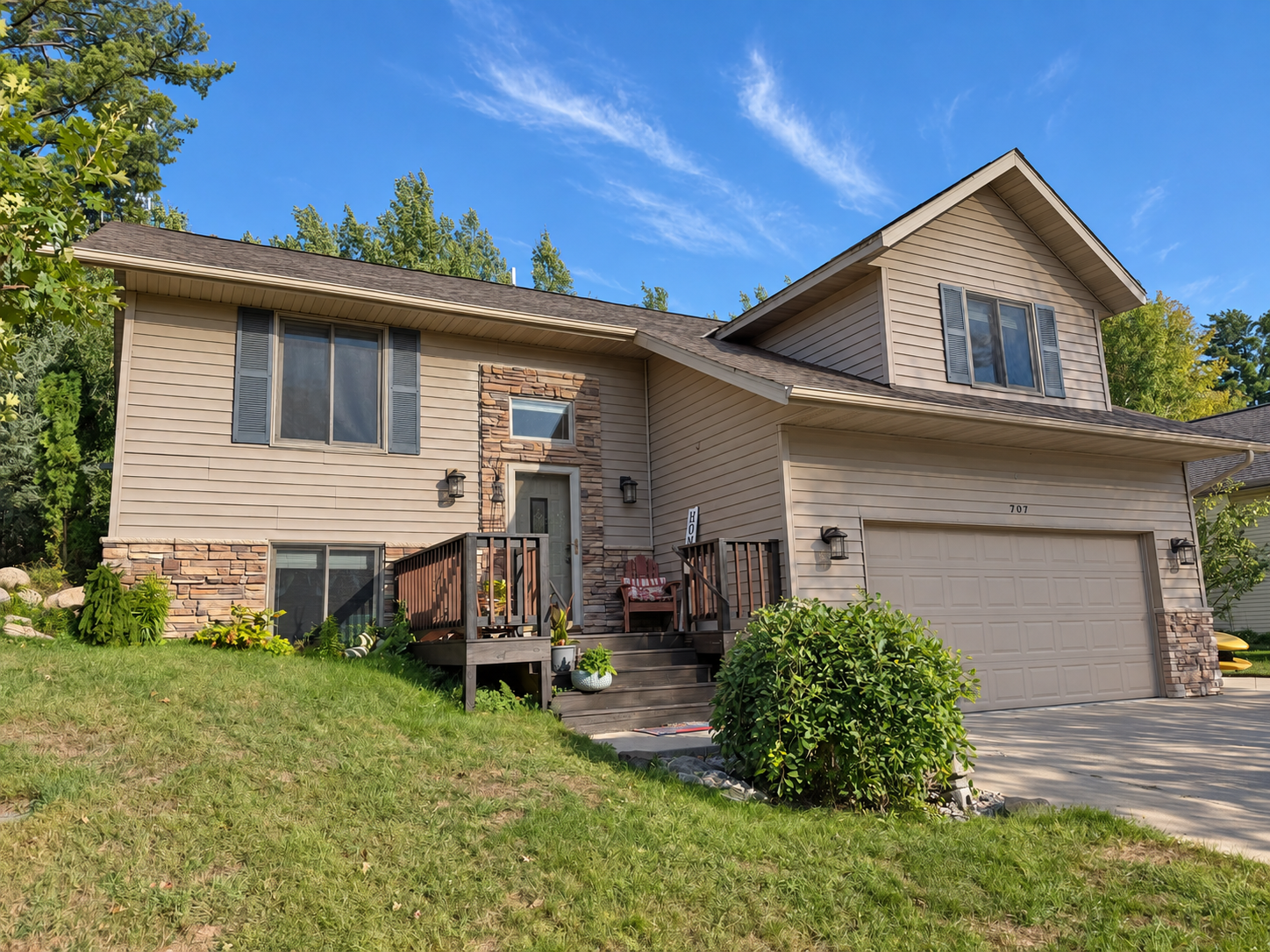 707 5th Street S Property Photo 1