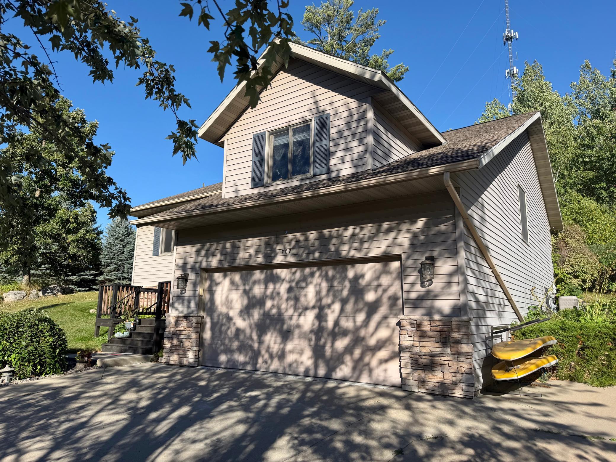 707 5th Street S Property Photo 3