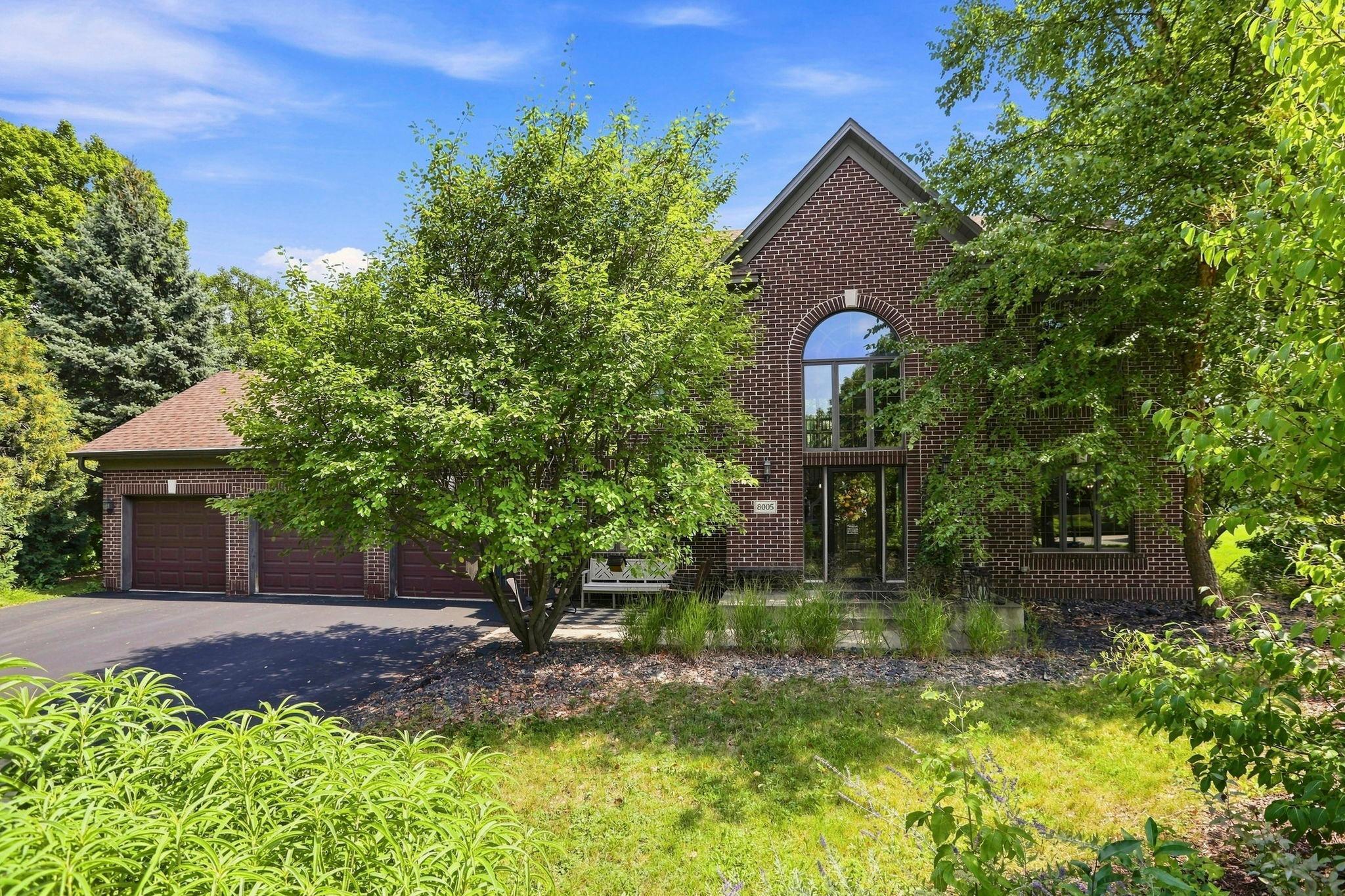 8005 Turtle Creek Boulevard Property Photo 1
