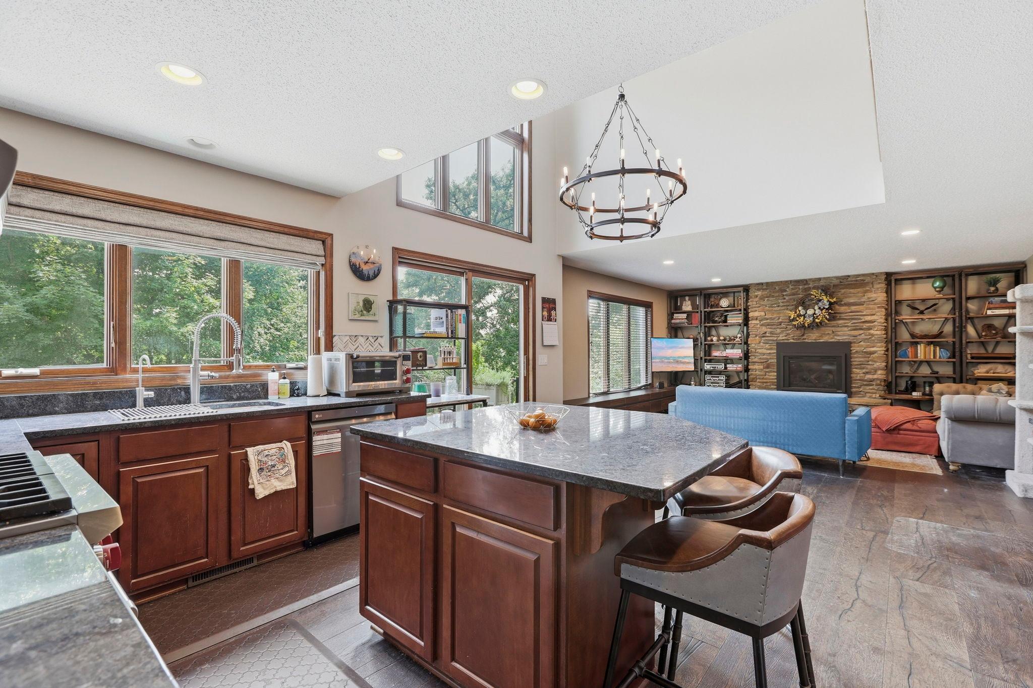 8005 Turtle Creek Boulevard Property Photo 5