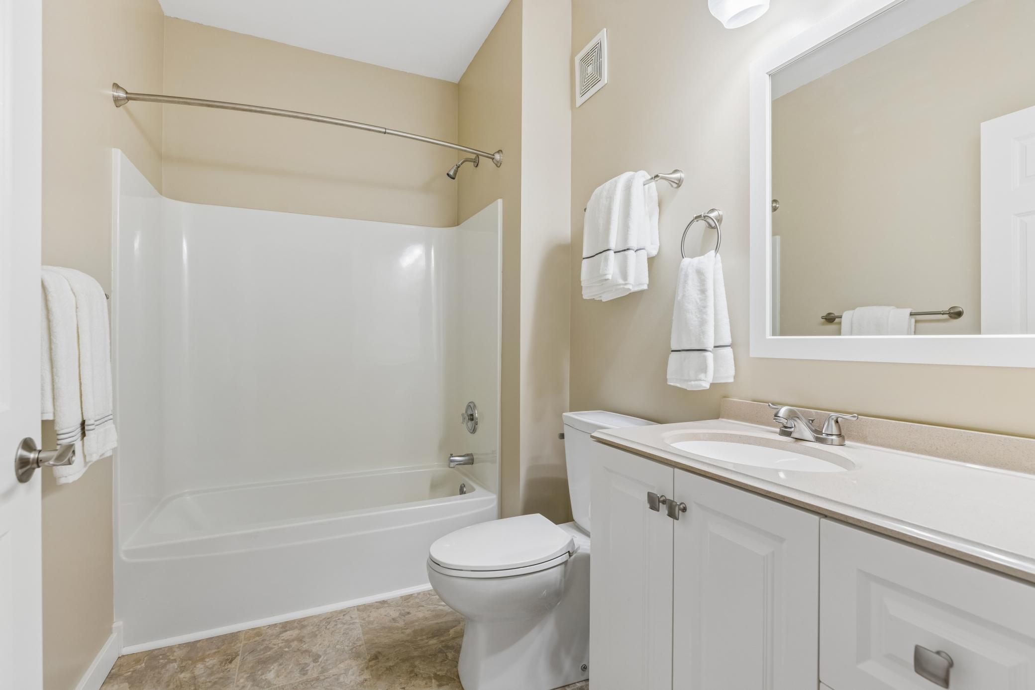 12761 Collegeview Drive 207 Property Photo 17