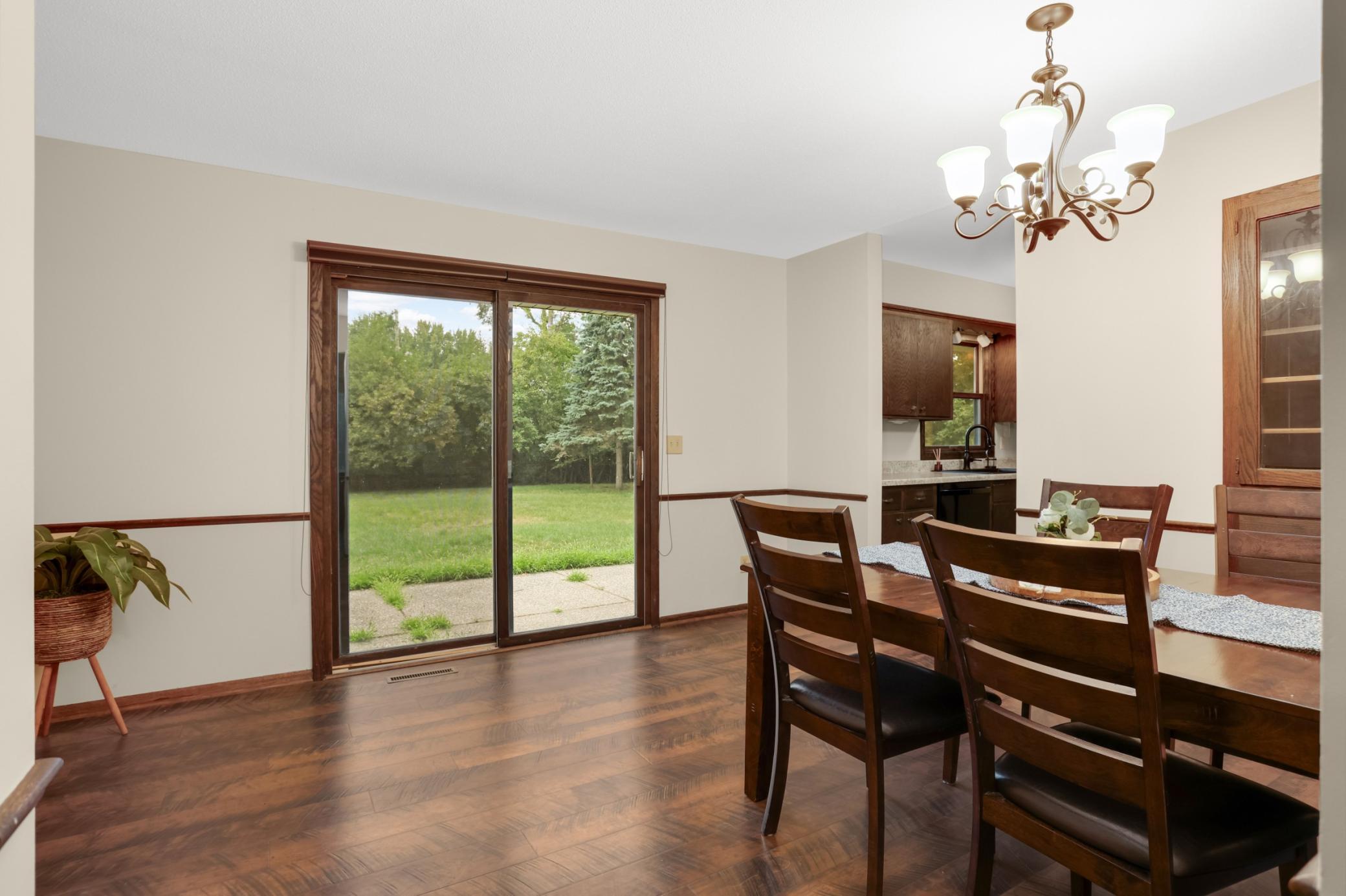 3609 Canterbury Drive Property Photo 4