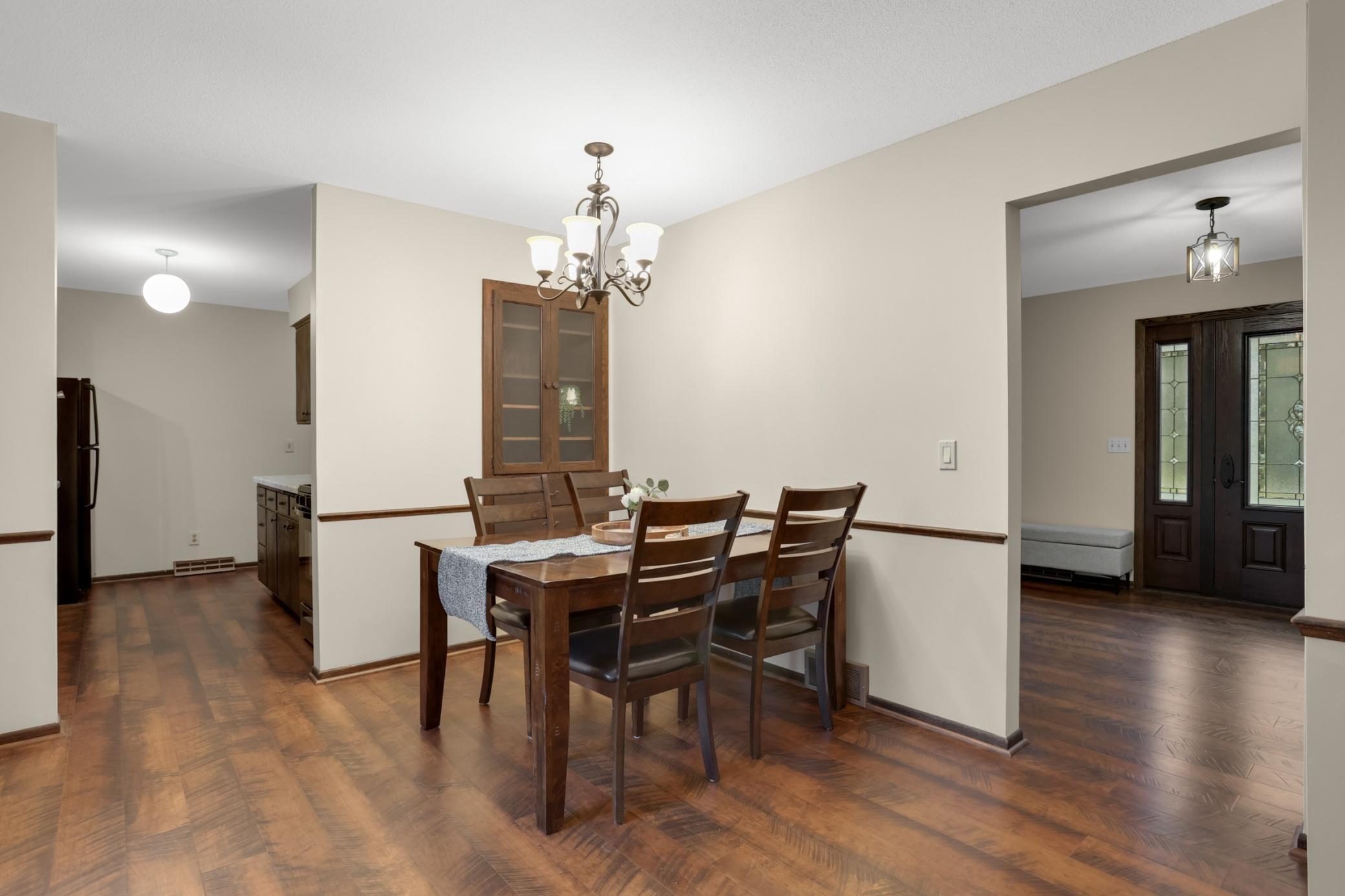 3609 Canterbury Drive Property Photo 7
