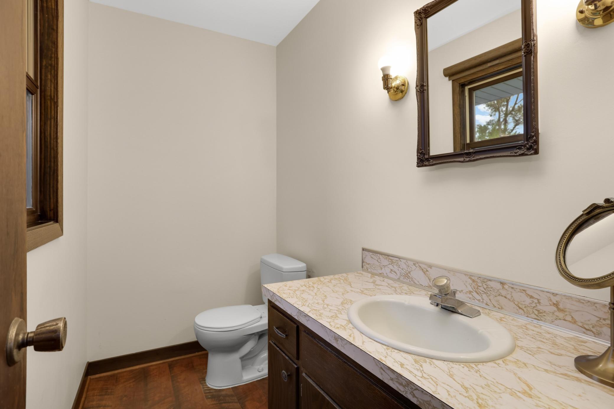 3609 Canterbury Drive Property Photo 10