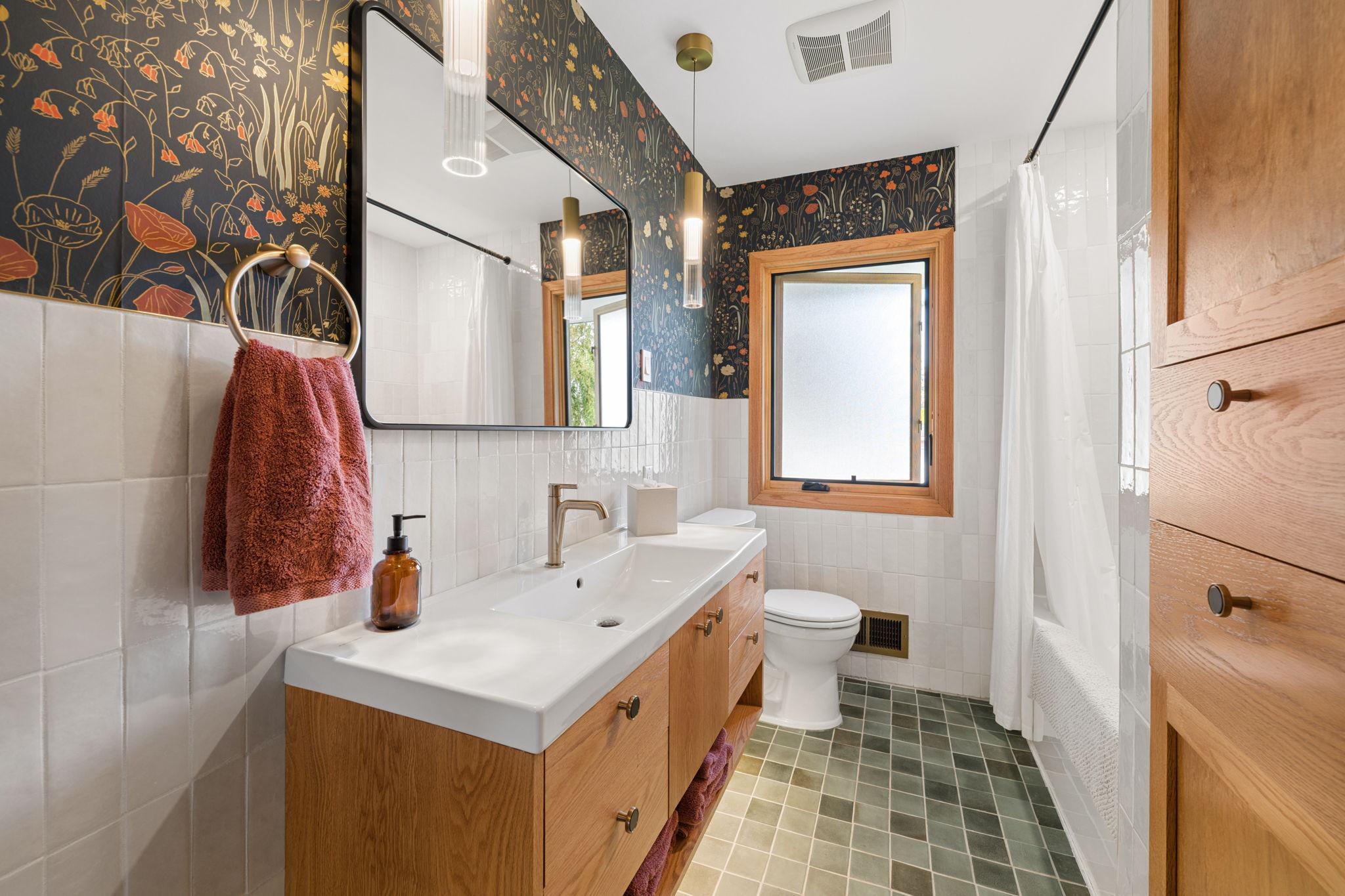 2401 Saint Anthony Boulevard Property Photo 18