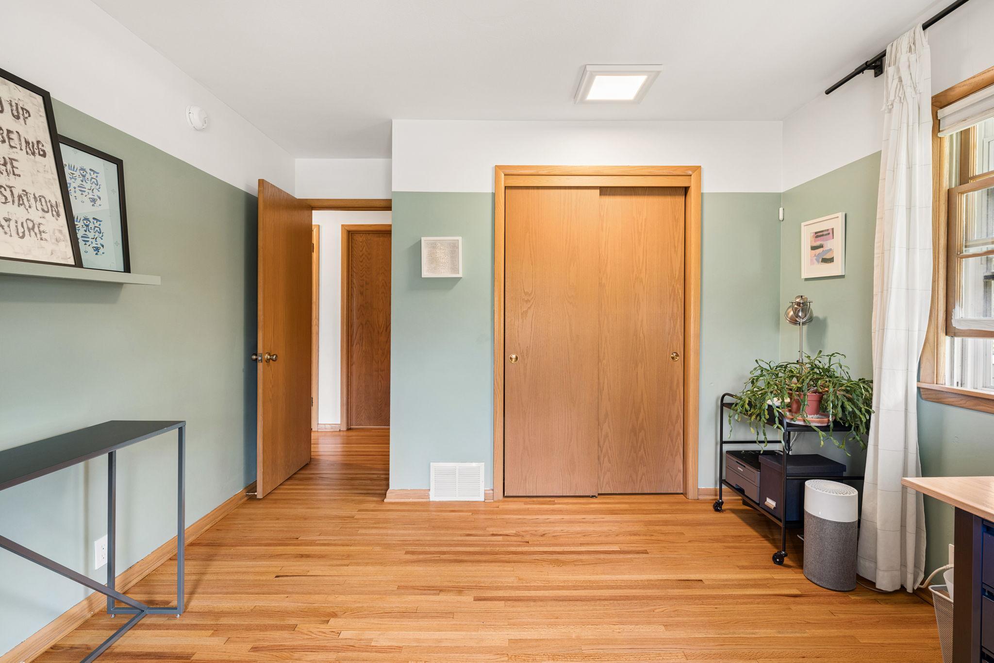 2401 Saint Anthony Boulevard Property Photo 30