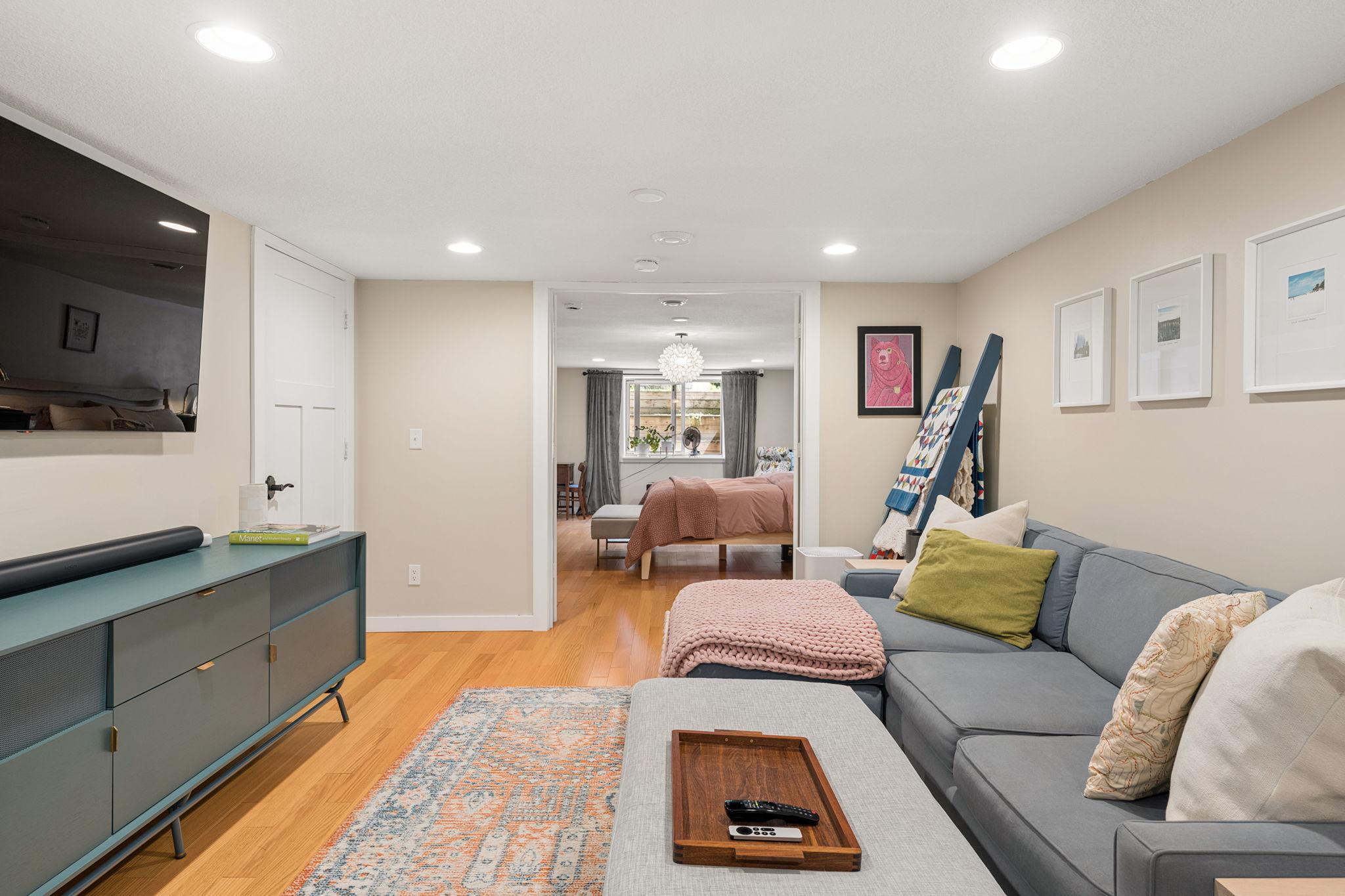 2401 Saint Anthony Boulevard Property Photo 32