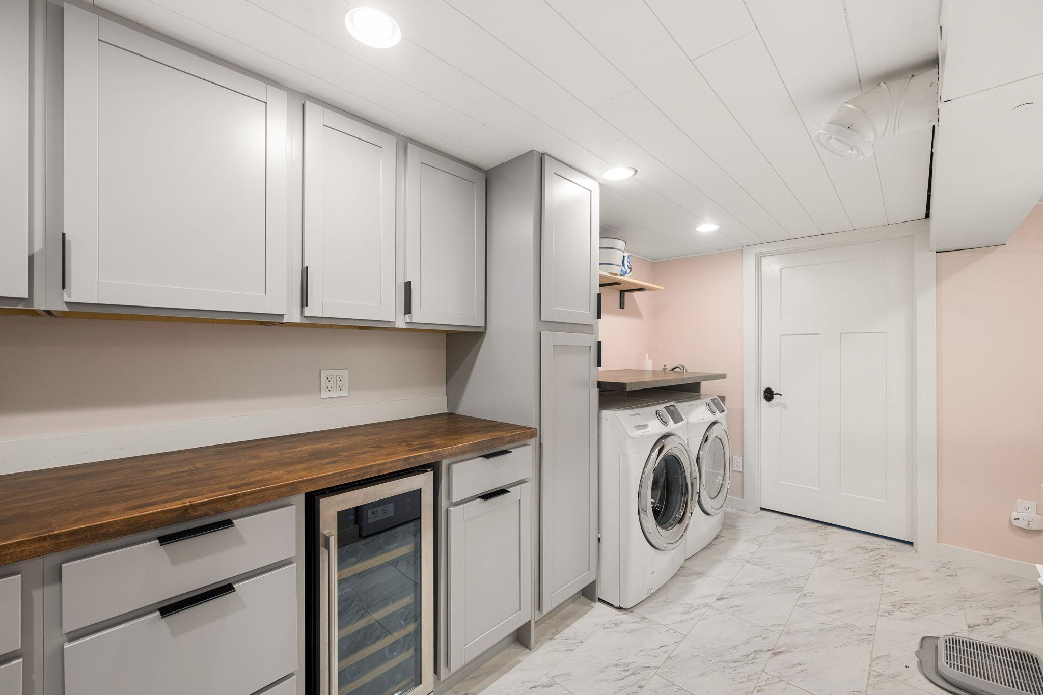 2401 Saint Anthony Boulevard Property Photo 43