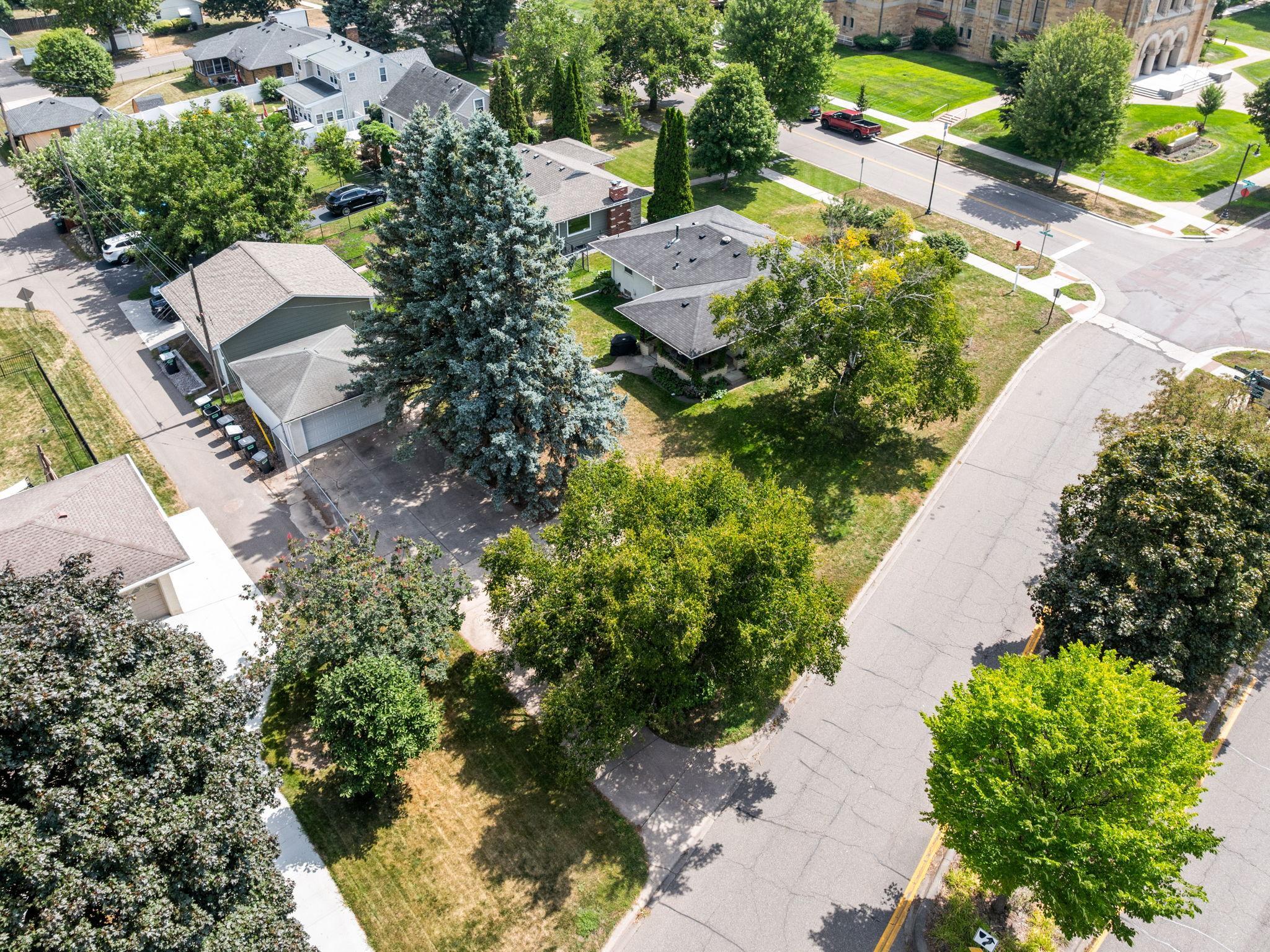 2401 Saint Anthony Boulevard Property Photo 65