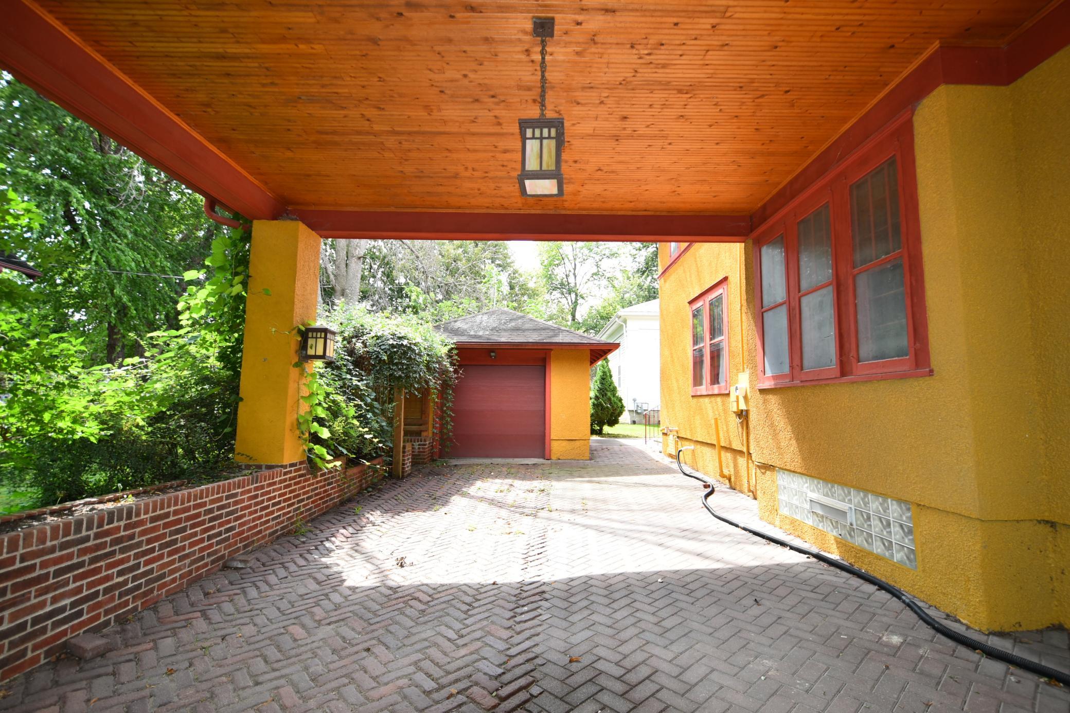 151 E 4th Street Property Photo 5