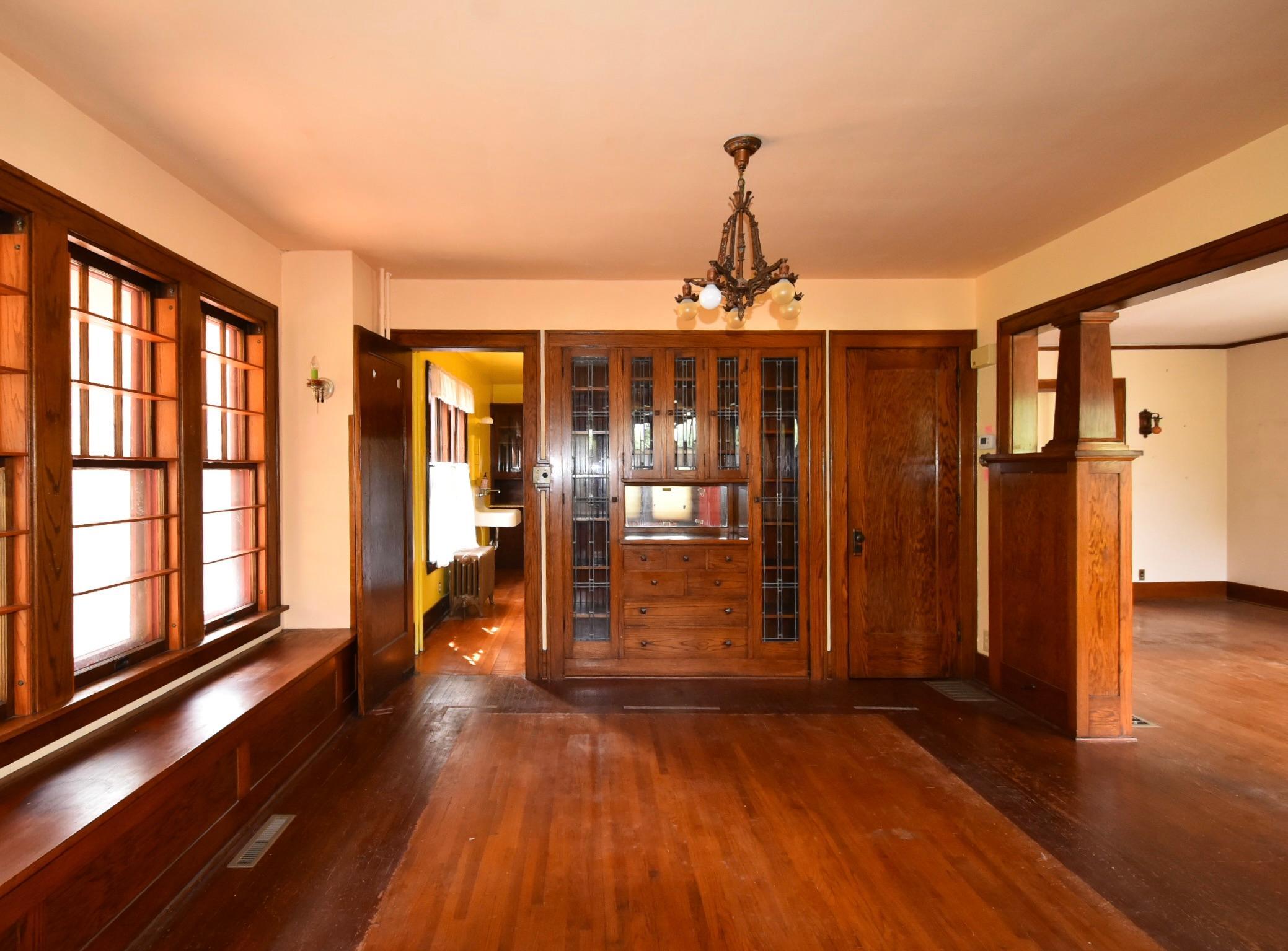 151 E 4th Street Property Photo 14
