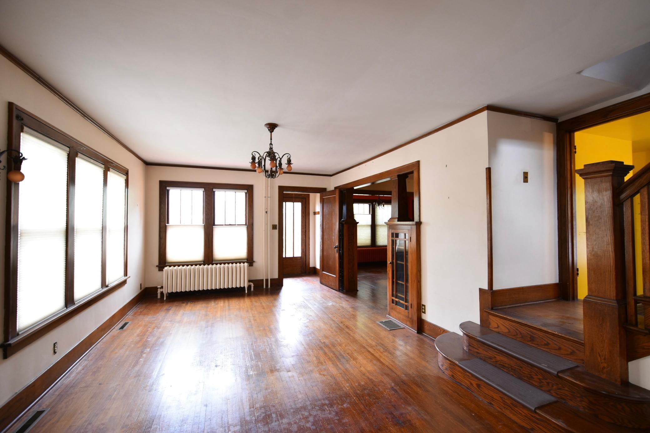 151 E 4th Street Property Photo 22