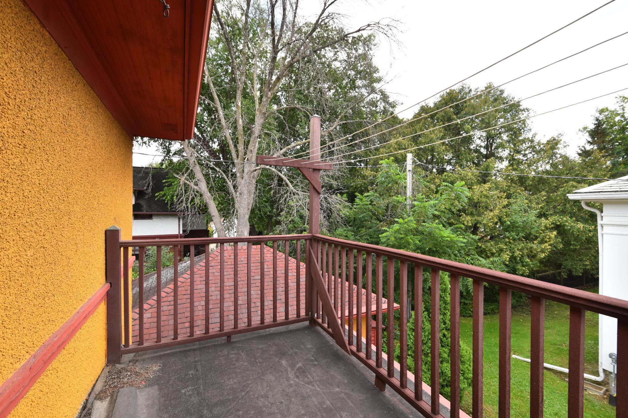 151 E 4th Street Property Photo 30