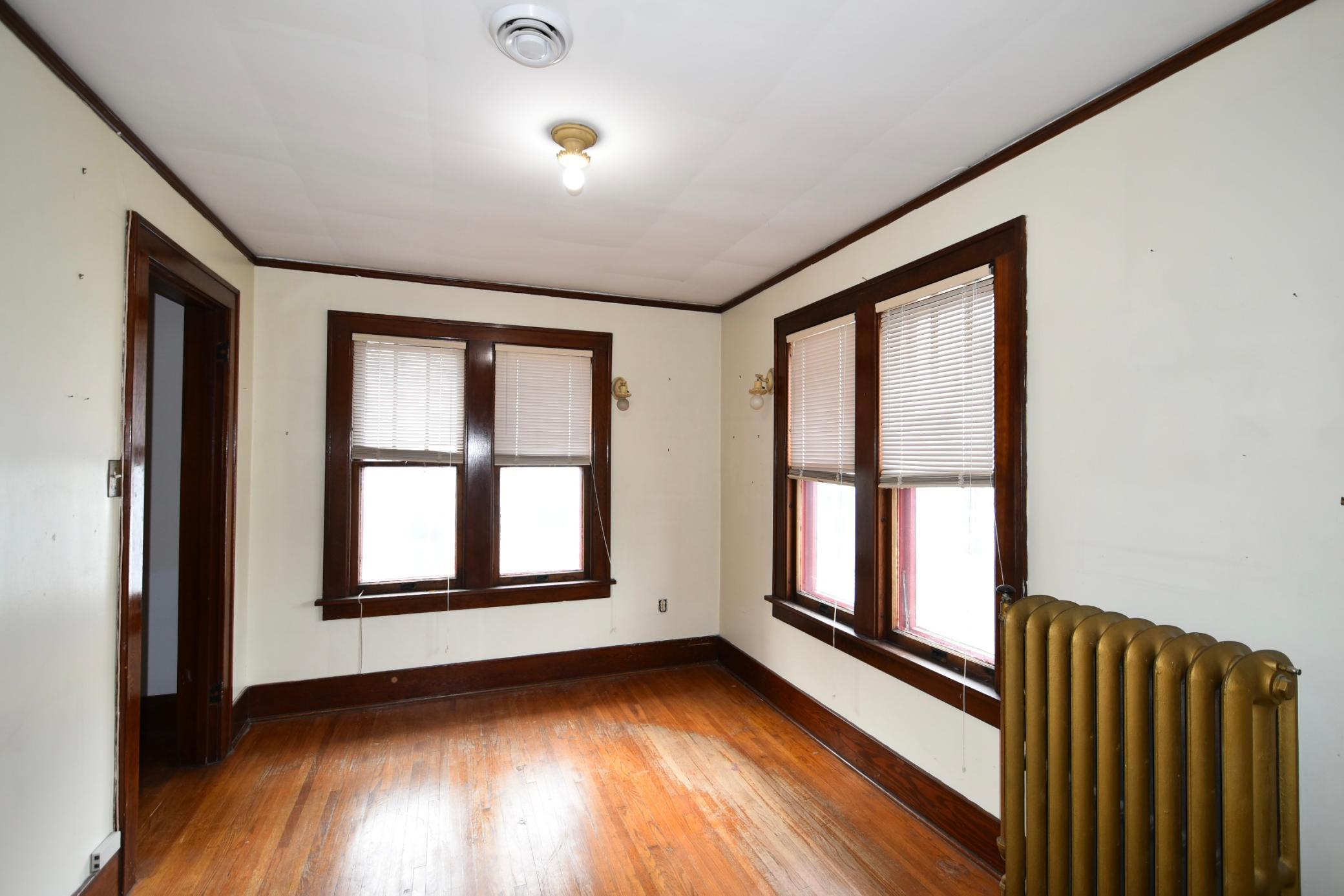 151 E 4th Street Property Photo 35