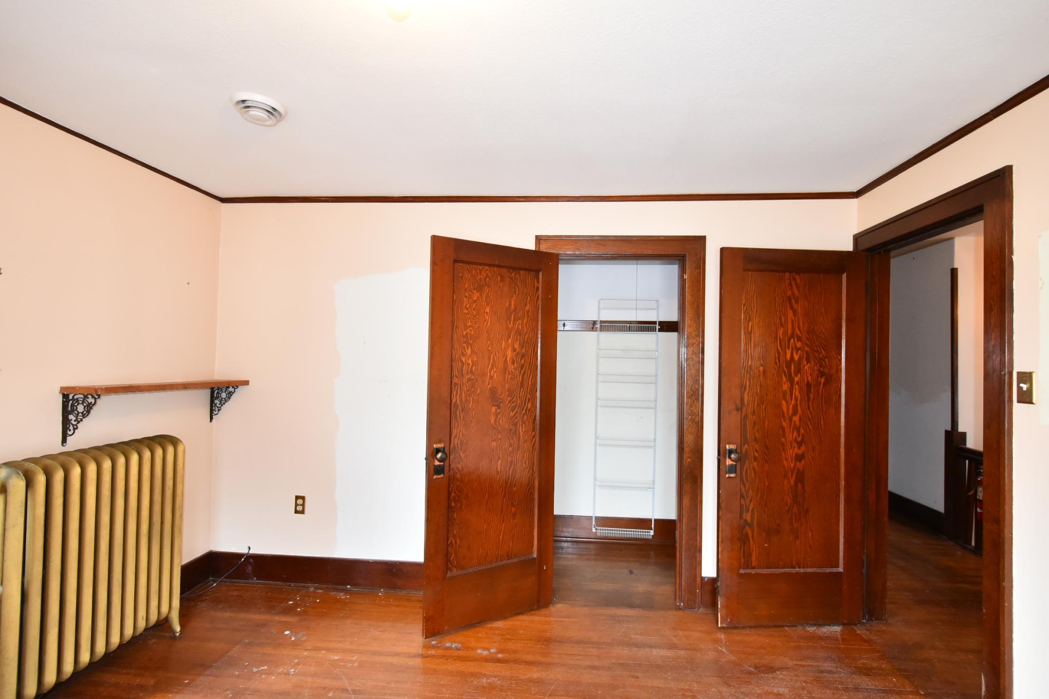 151 E 4th Street Property Photo 38