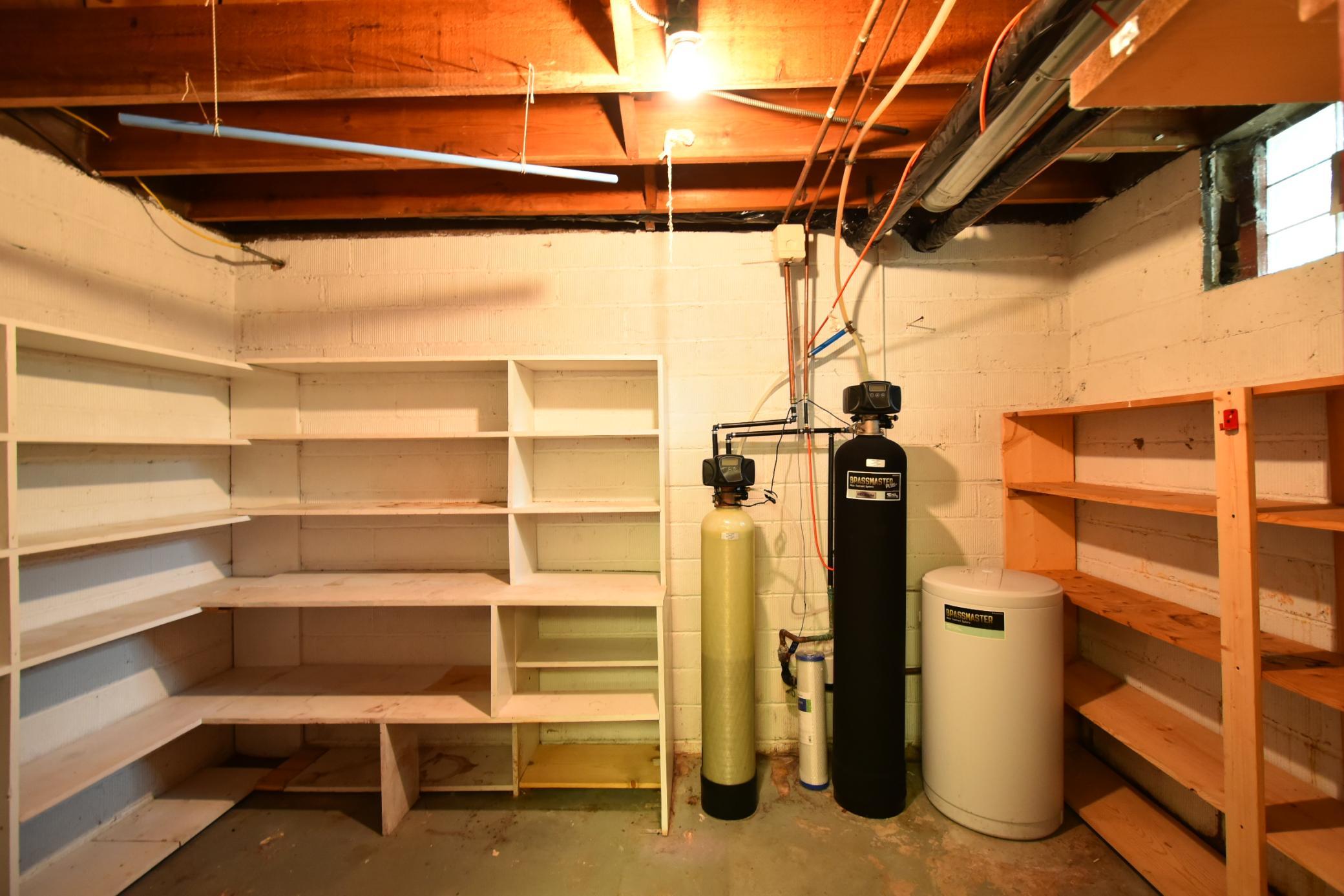 151 E 4th Street Property Photo 53