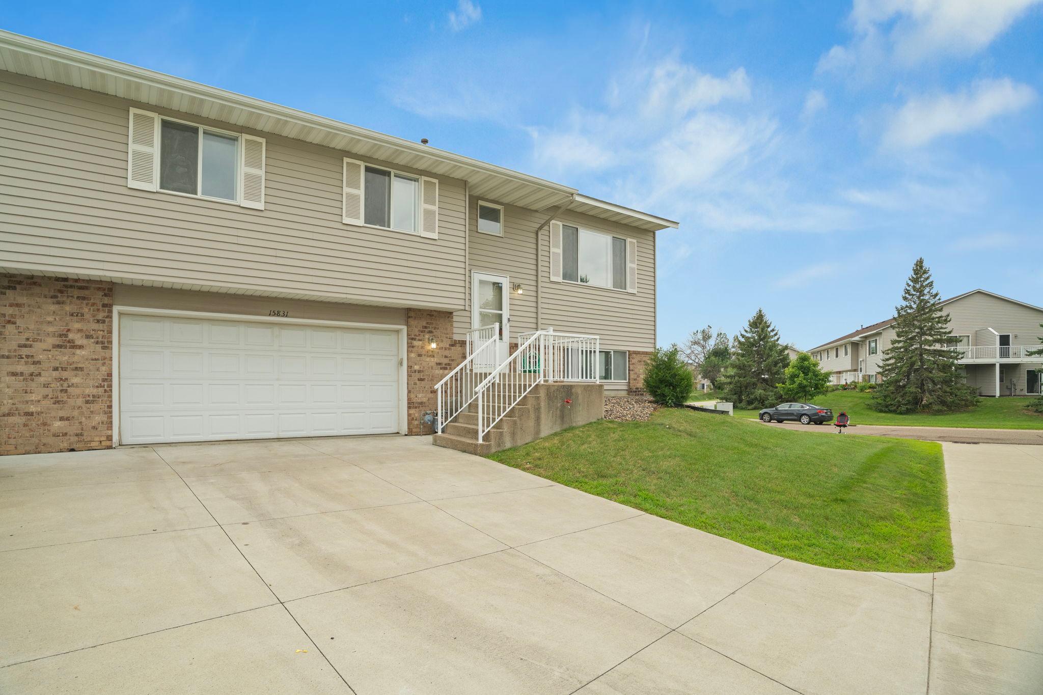 15831 Gooseberry Way Property Photo 3