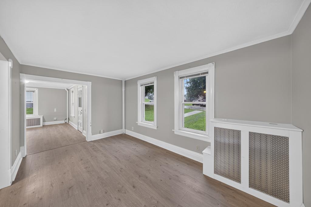 704 Viking Avenue S Property Photo 11