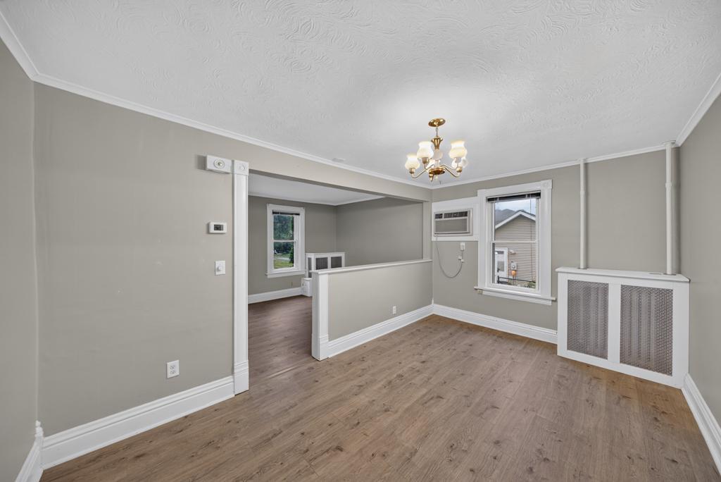 704 Viking Avenue S Property Photo 14