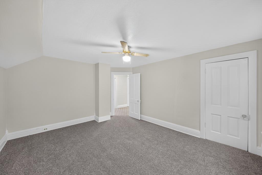 704 Viking Avenue S Property Photo 24