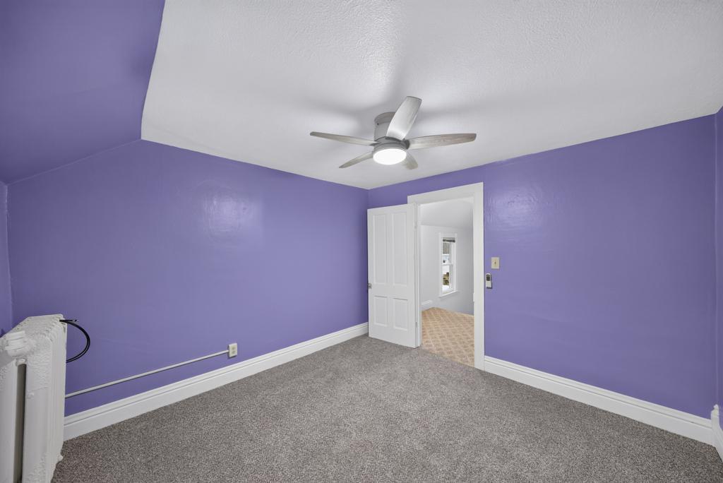 704 Viking Avenue S Property Photo 29