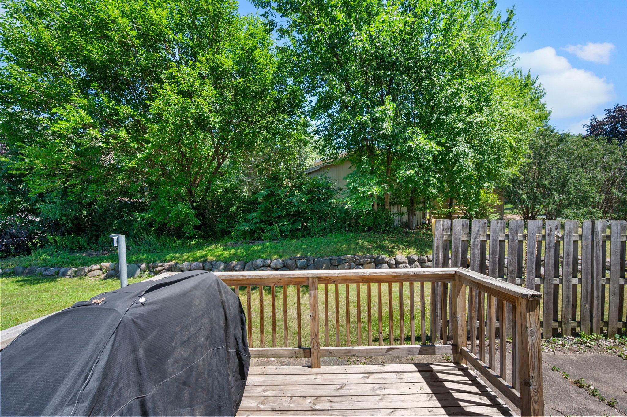 10725 Rich Ave S Property Photo 25
