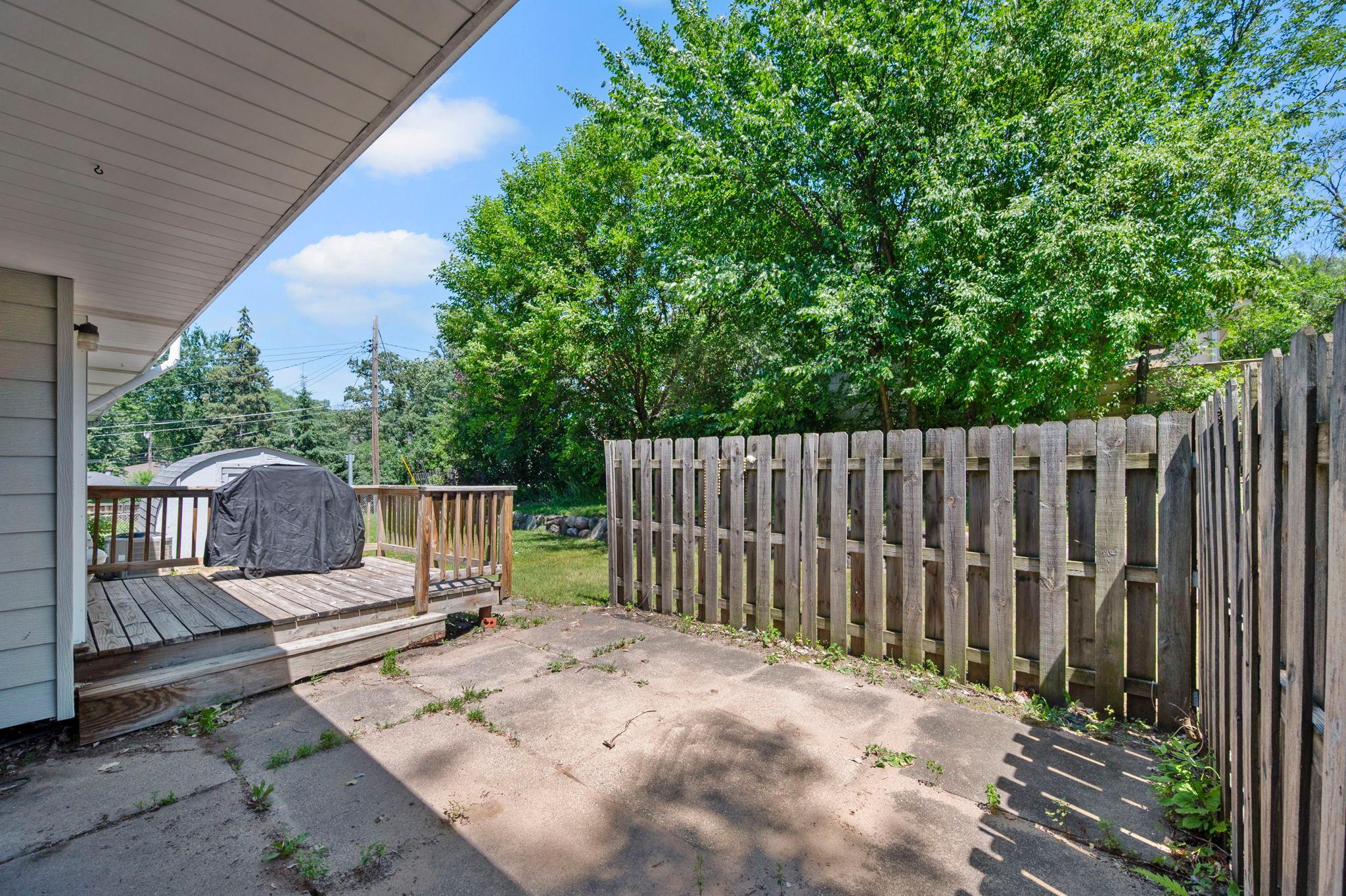 10725 Rich Ave S Property Photo 27
