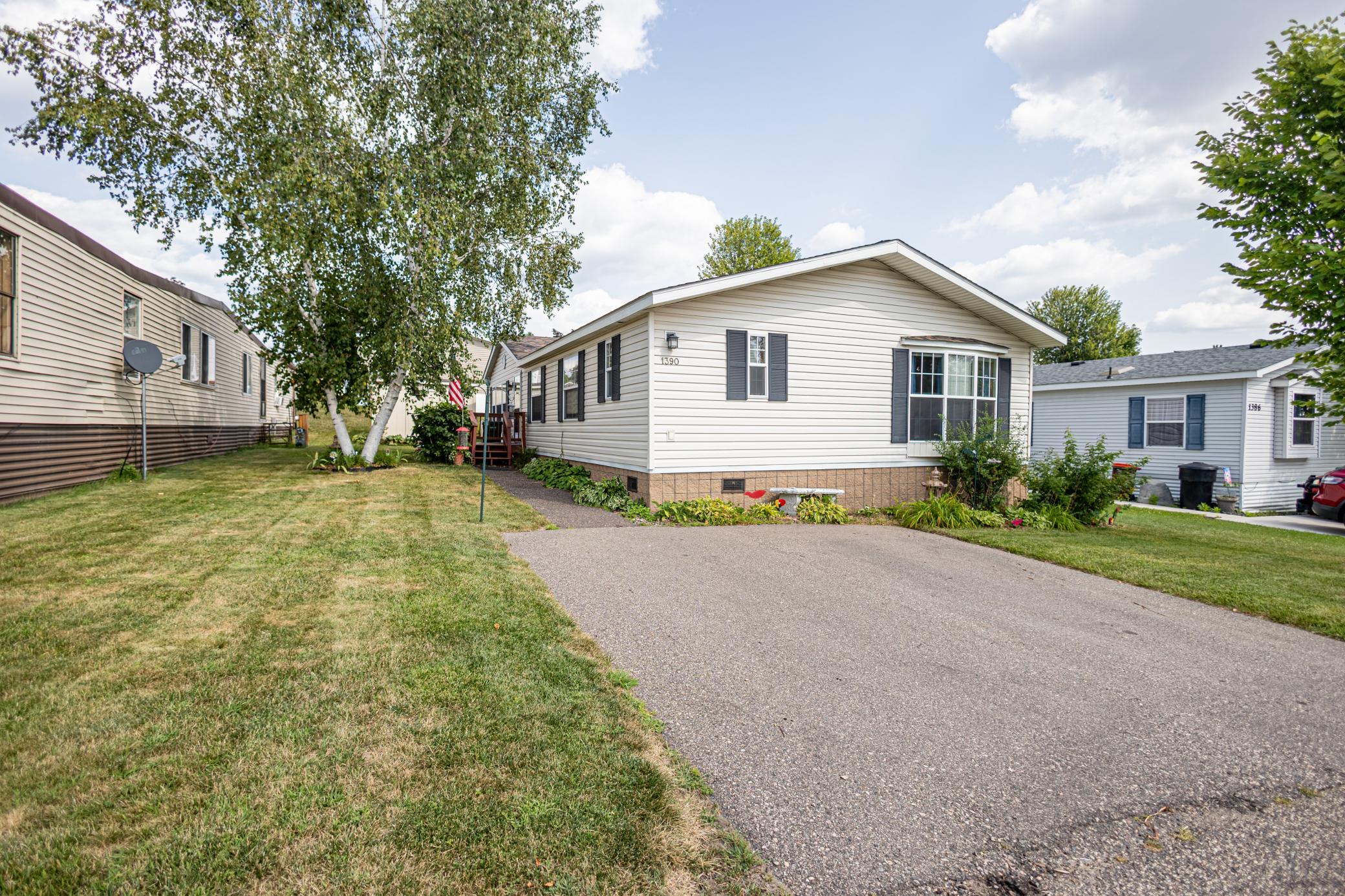 1390 Birchview Drive Property Photo 22