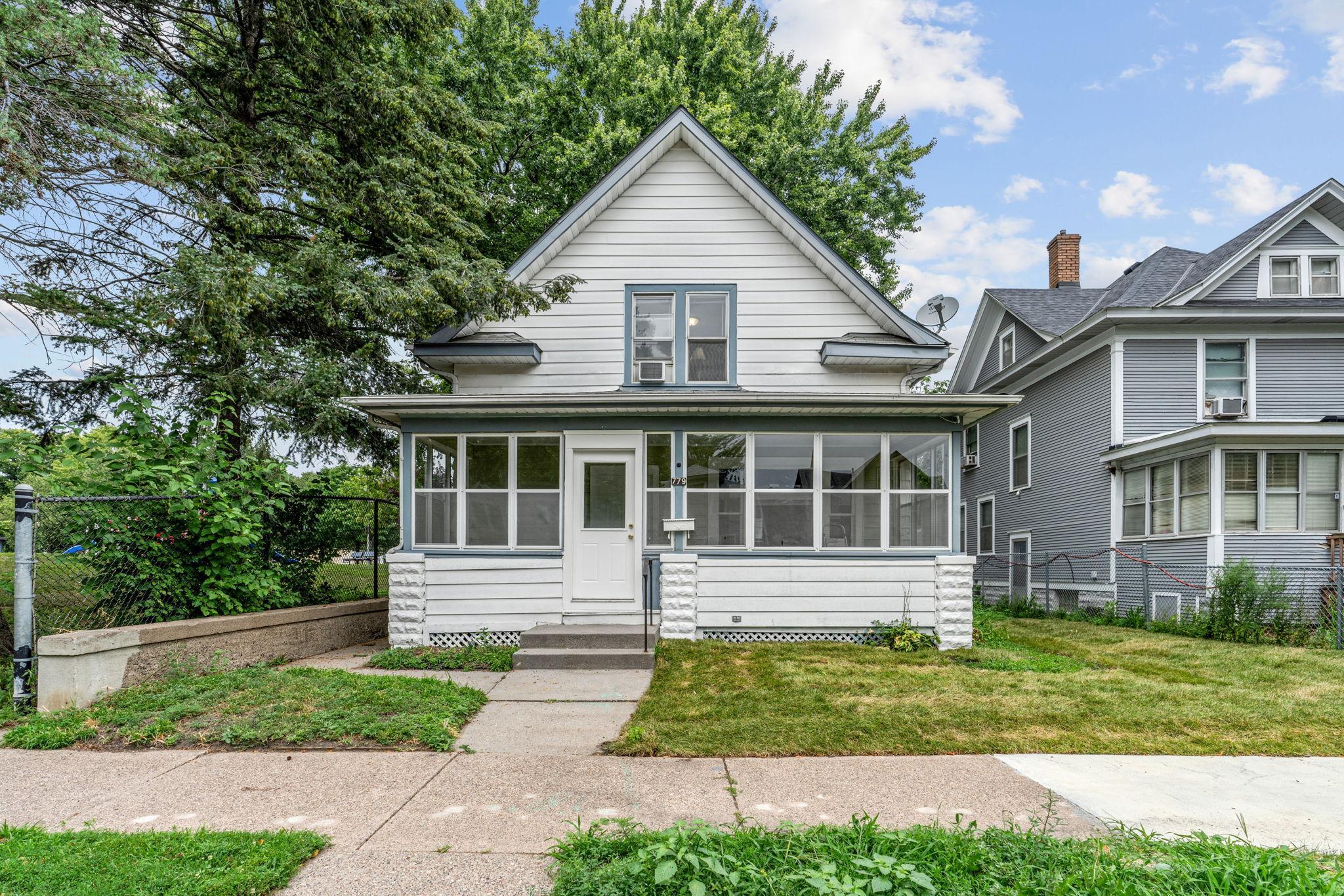 779 Thomas Avenue Property Photo 1