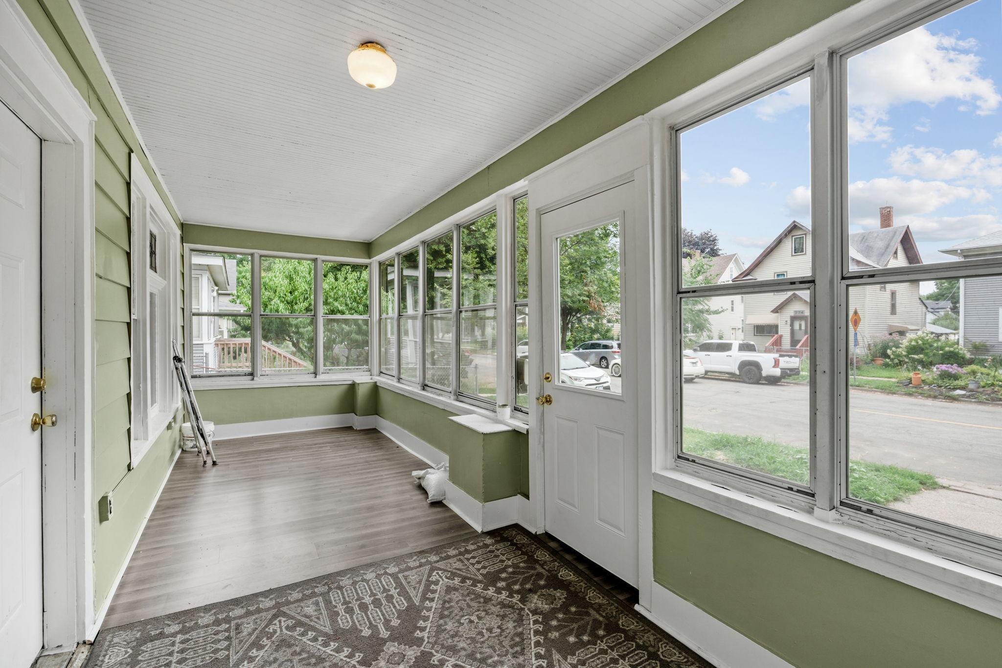 779 Thomas Avenue Property Photo 3