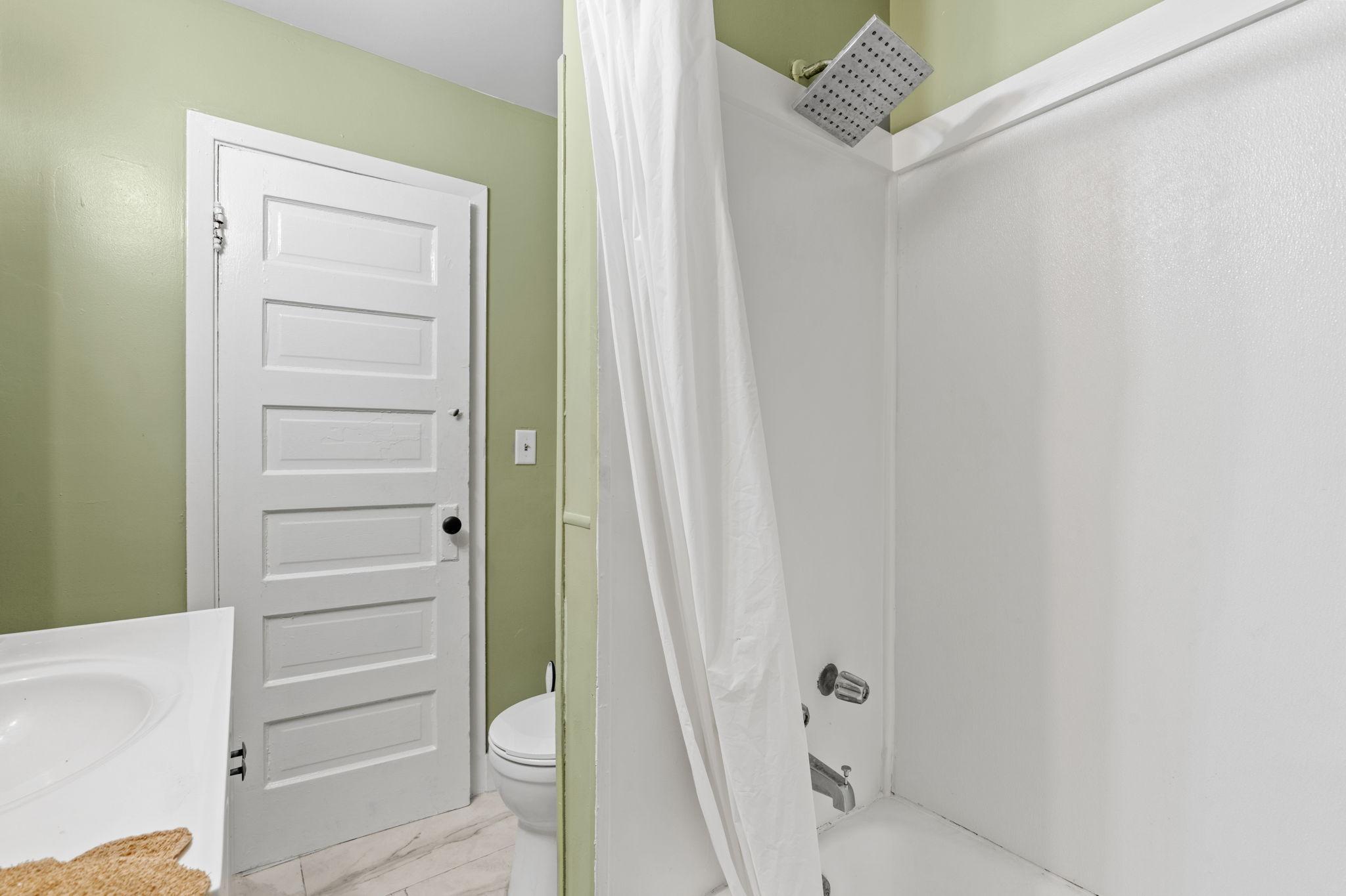 779 Thomas Avenue Property Photo 25