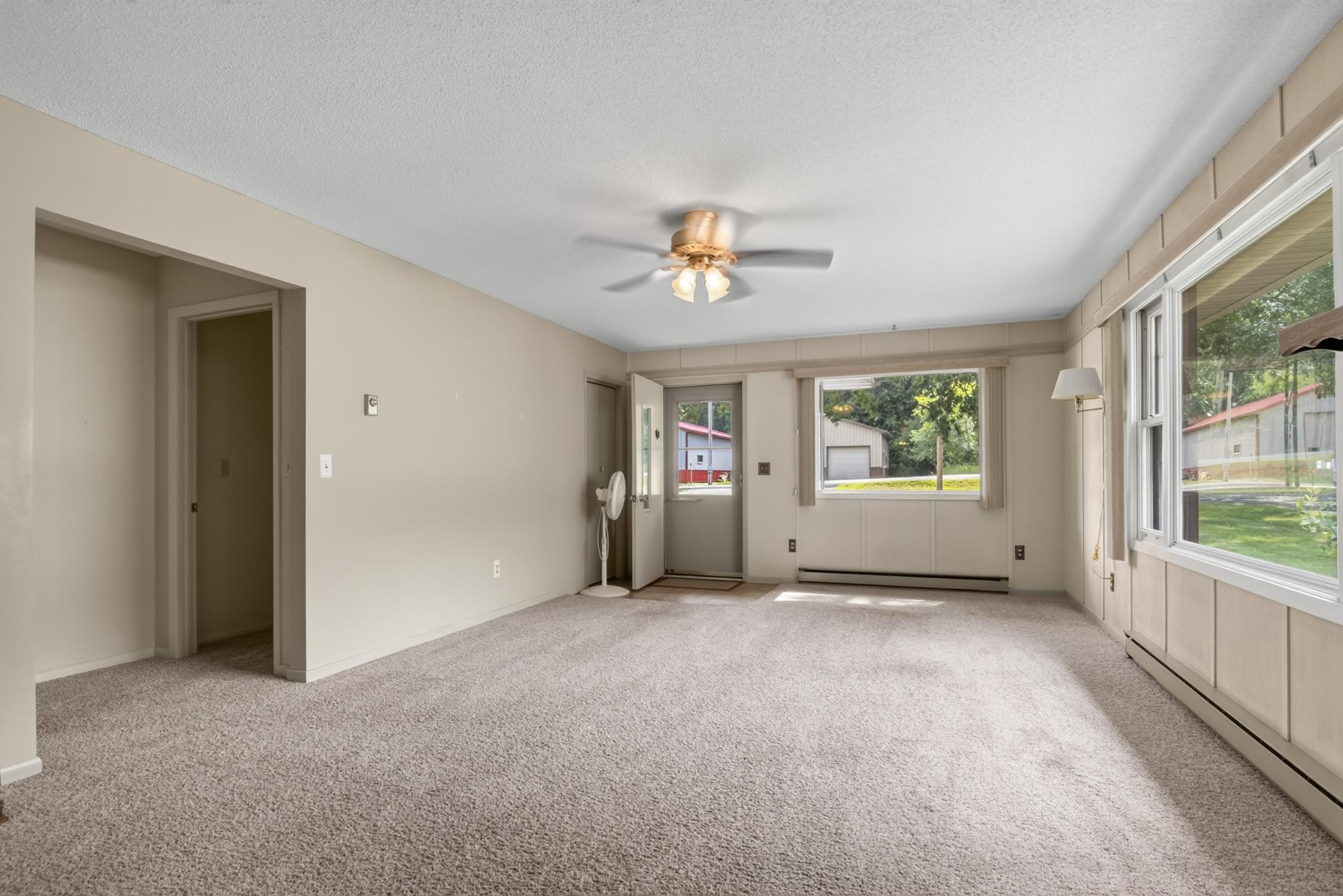 128 Bluff Street Property Photo 4