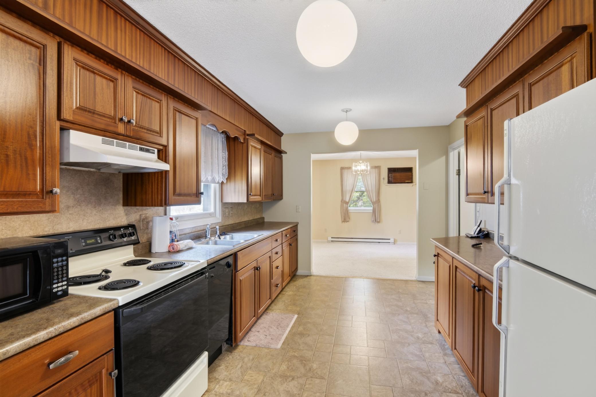 128 Bluff Street Property Photo 6