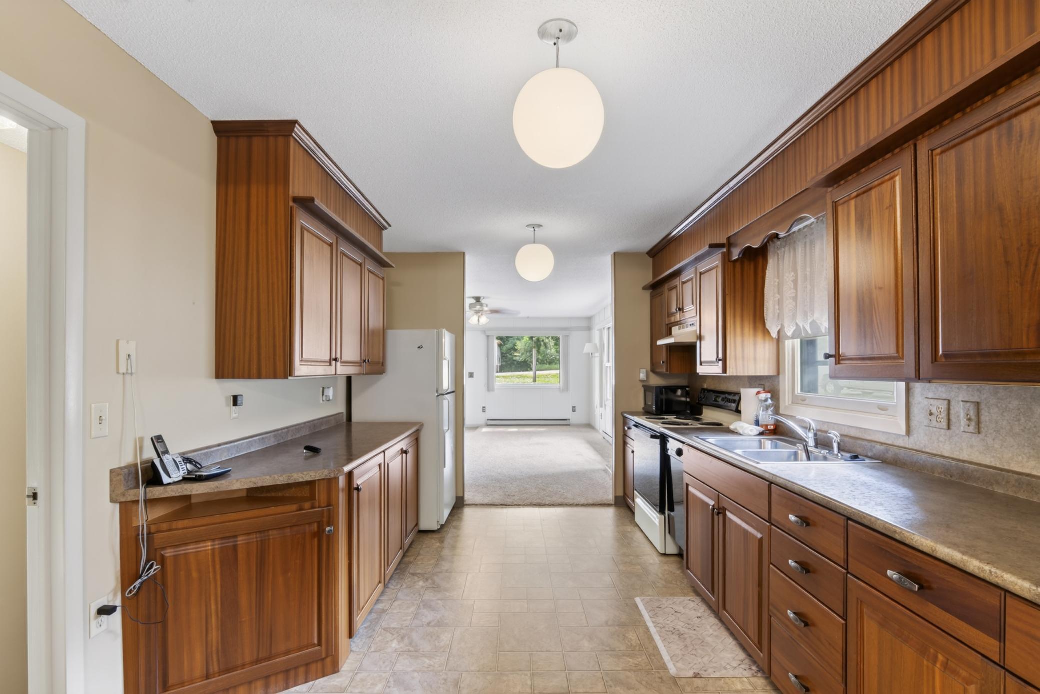 128 Bluff Street Property Photo 7