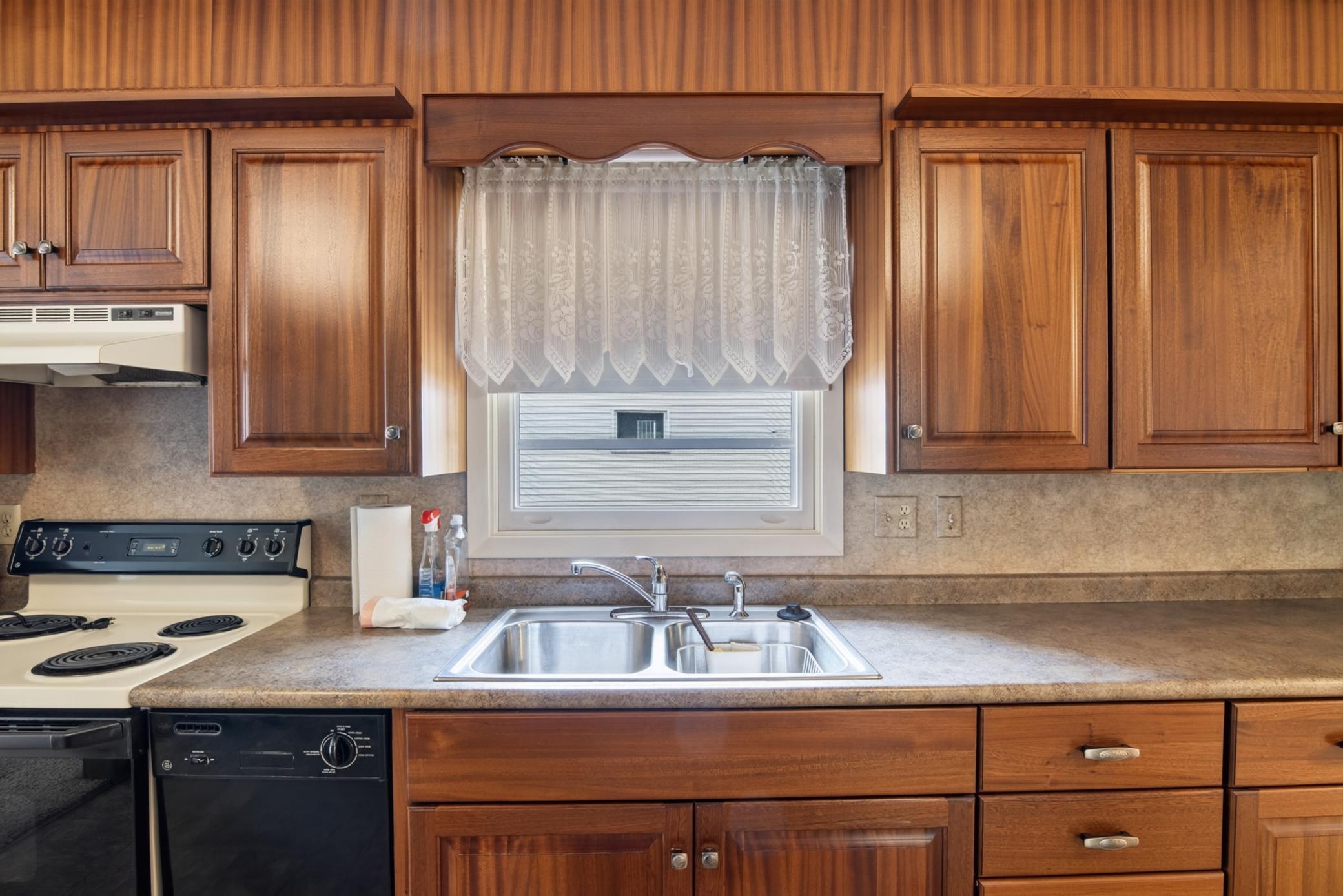 128 Bluff Street Property Photo 8