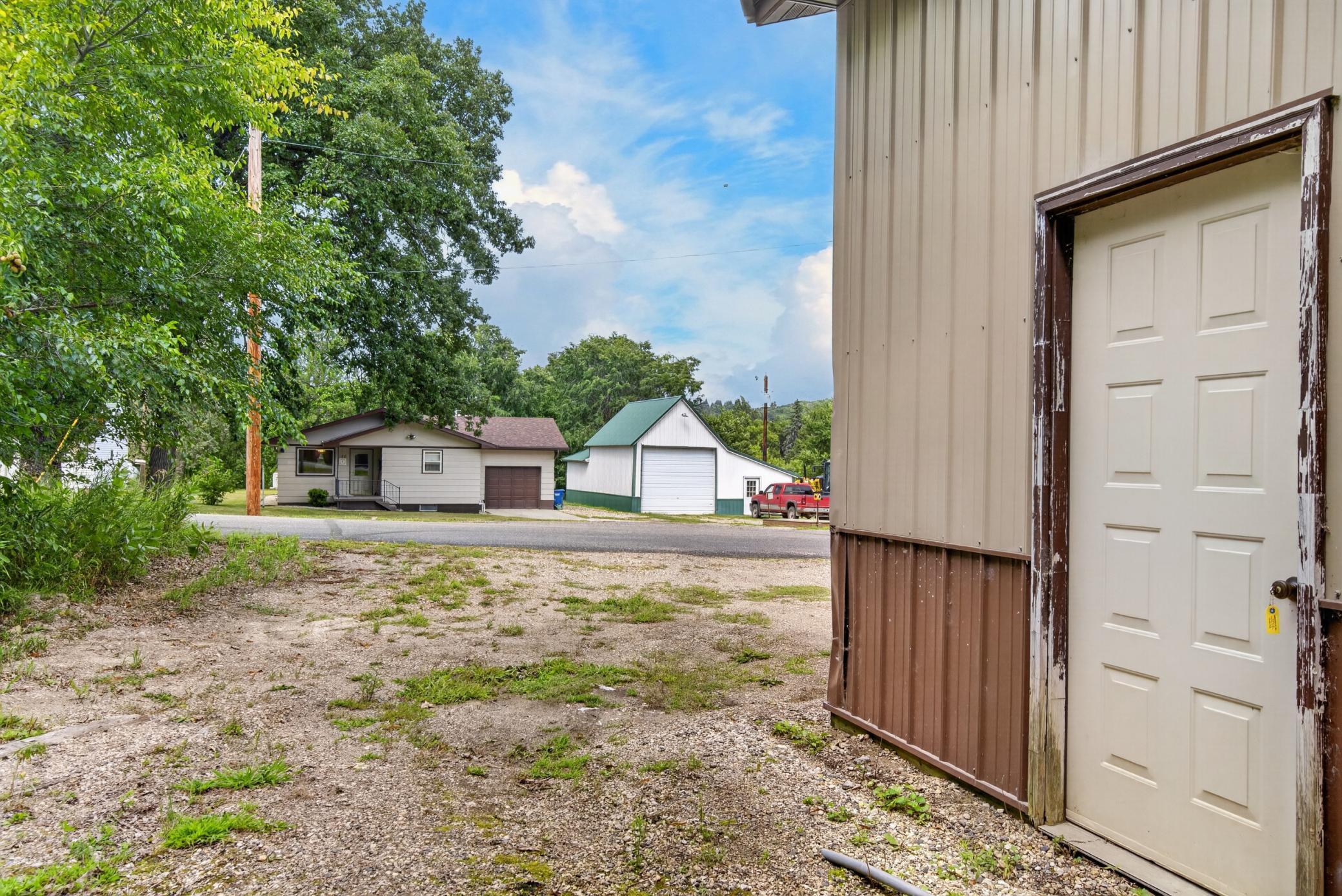 128 Bluff Street Property Photo 34