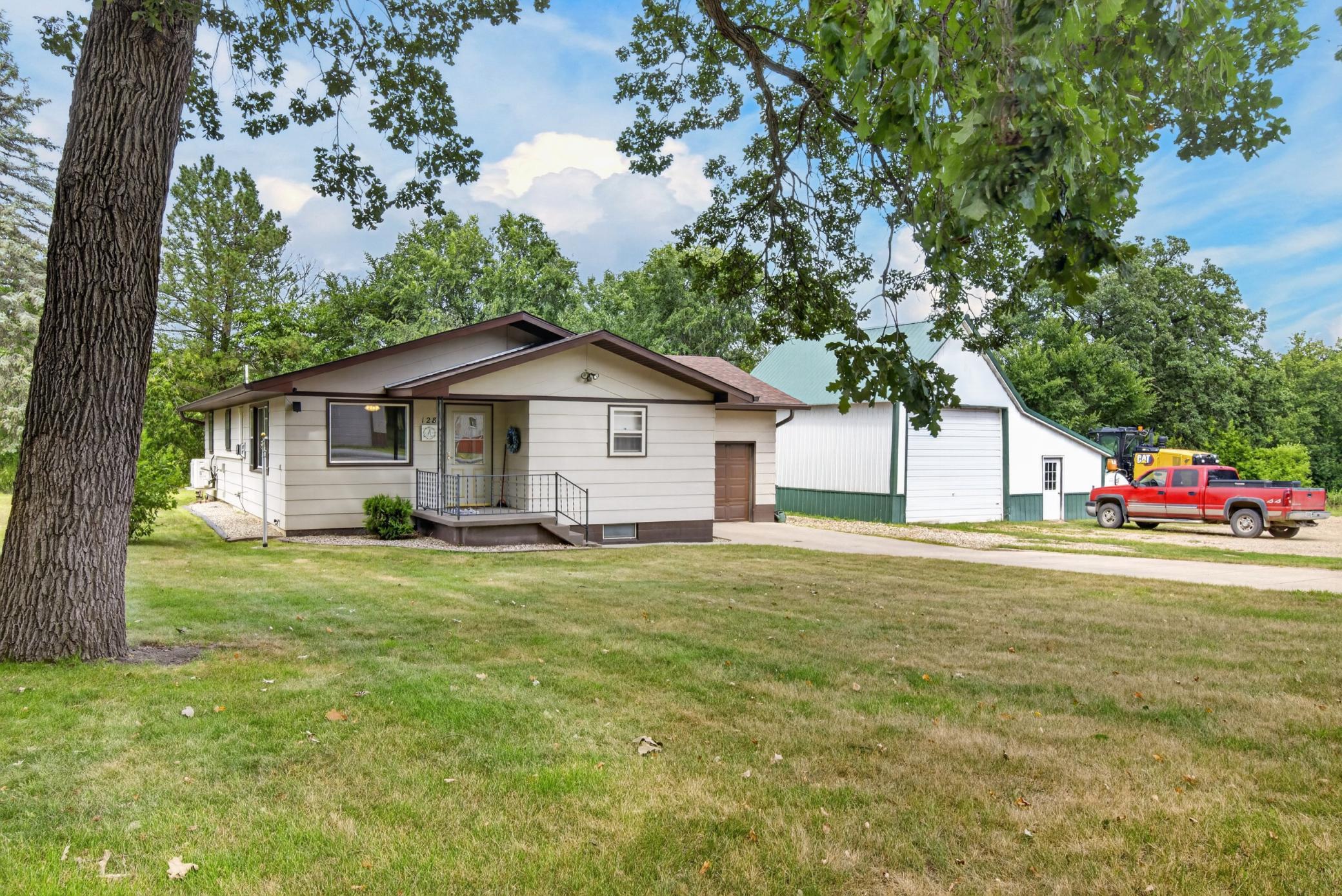 128 Bluff Street Property Photo 36
