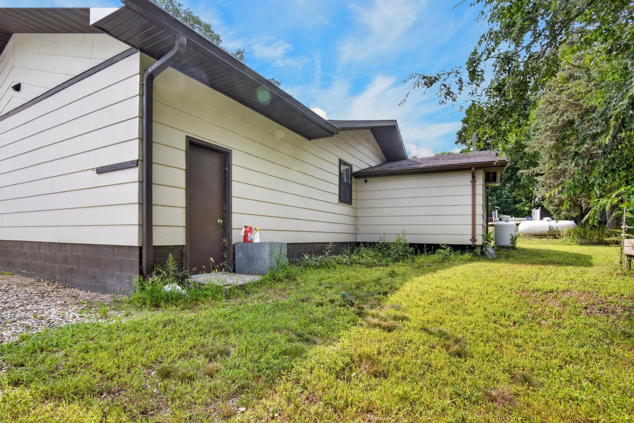128 Bluff Street Property Photo 37