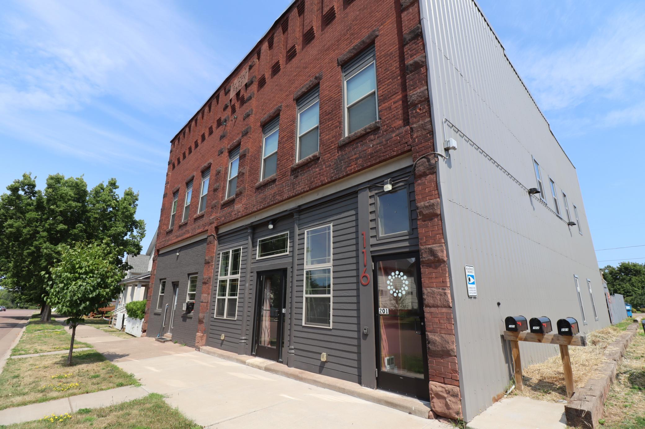 116 14th Avenue E Property Photo 2