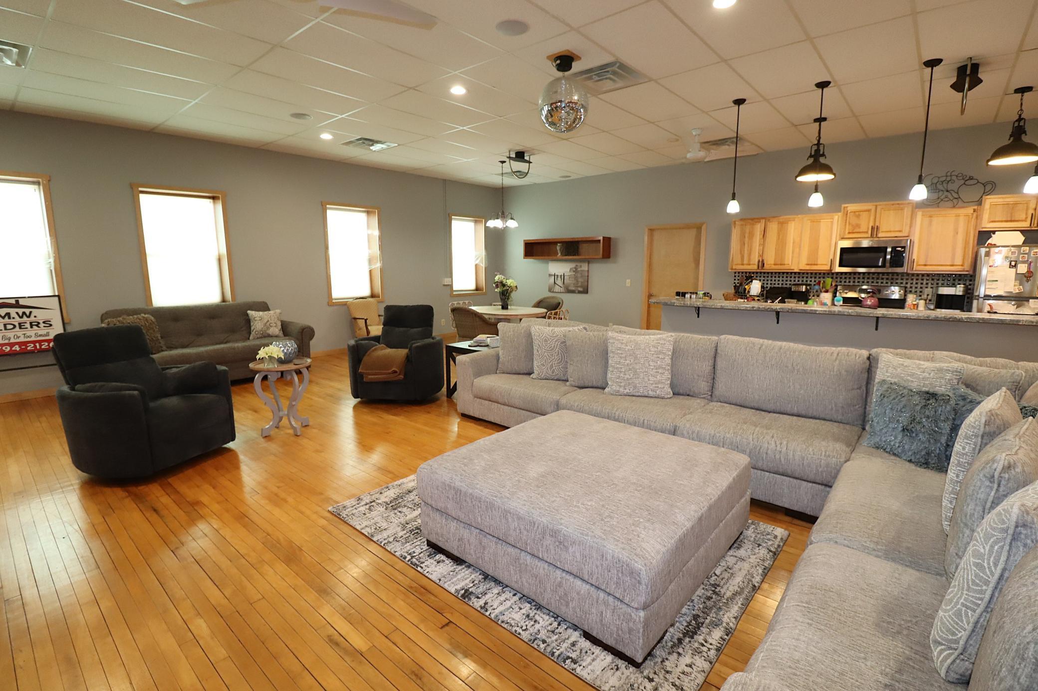 116 14th Avenue E Property Photo 11
