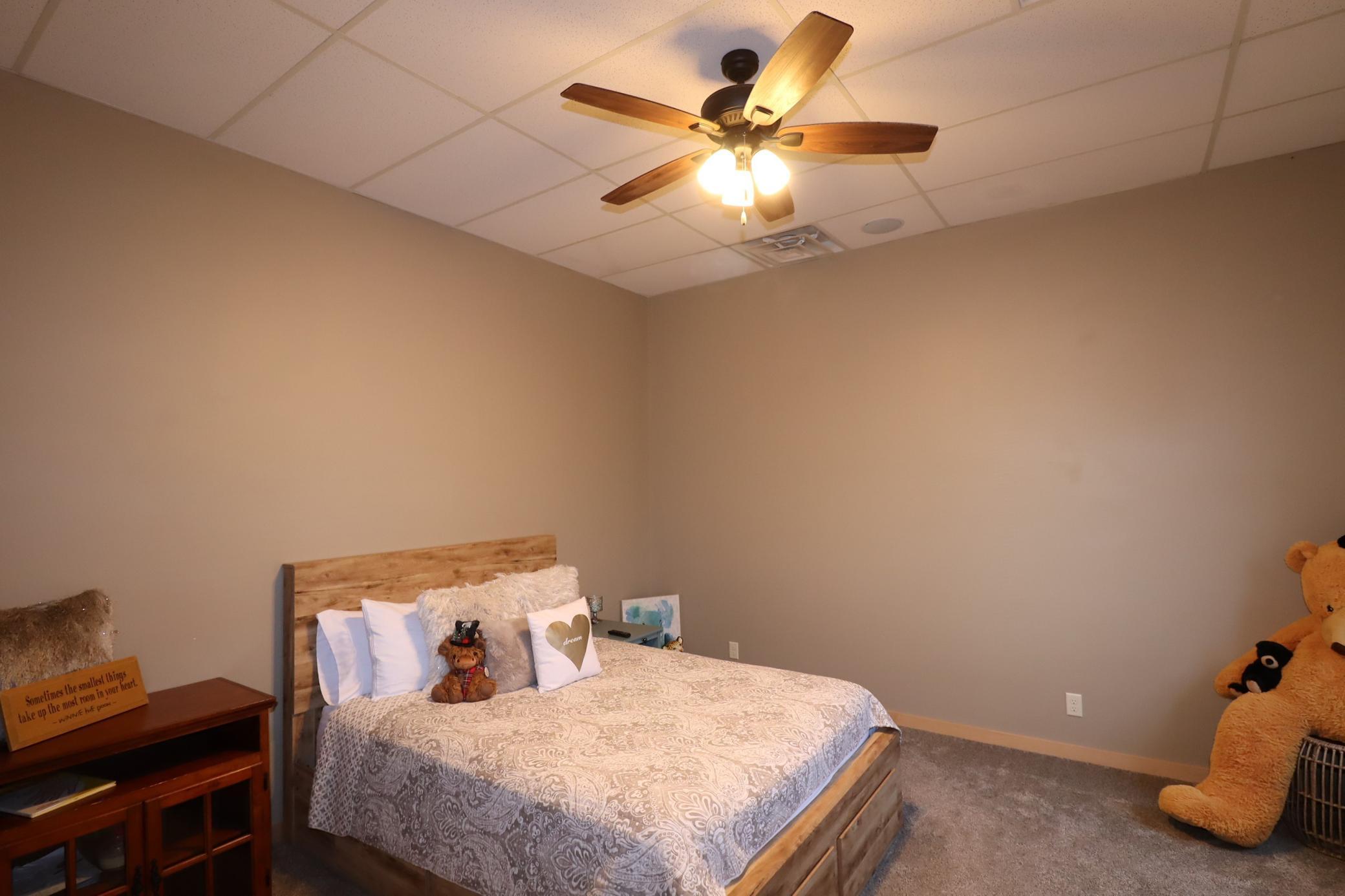 116 14th Avenue E Property Photo 22