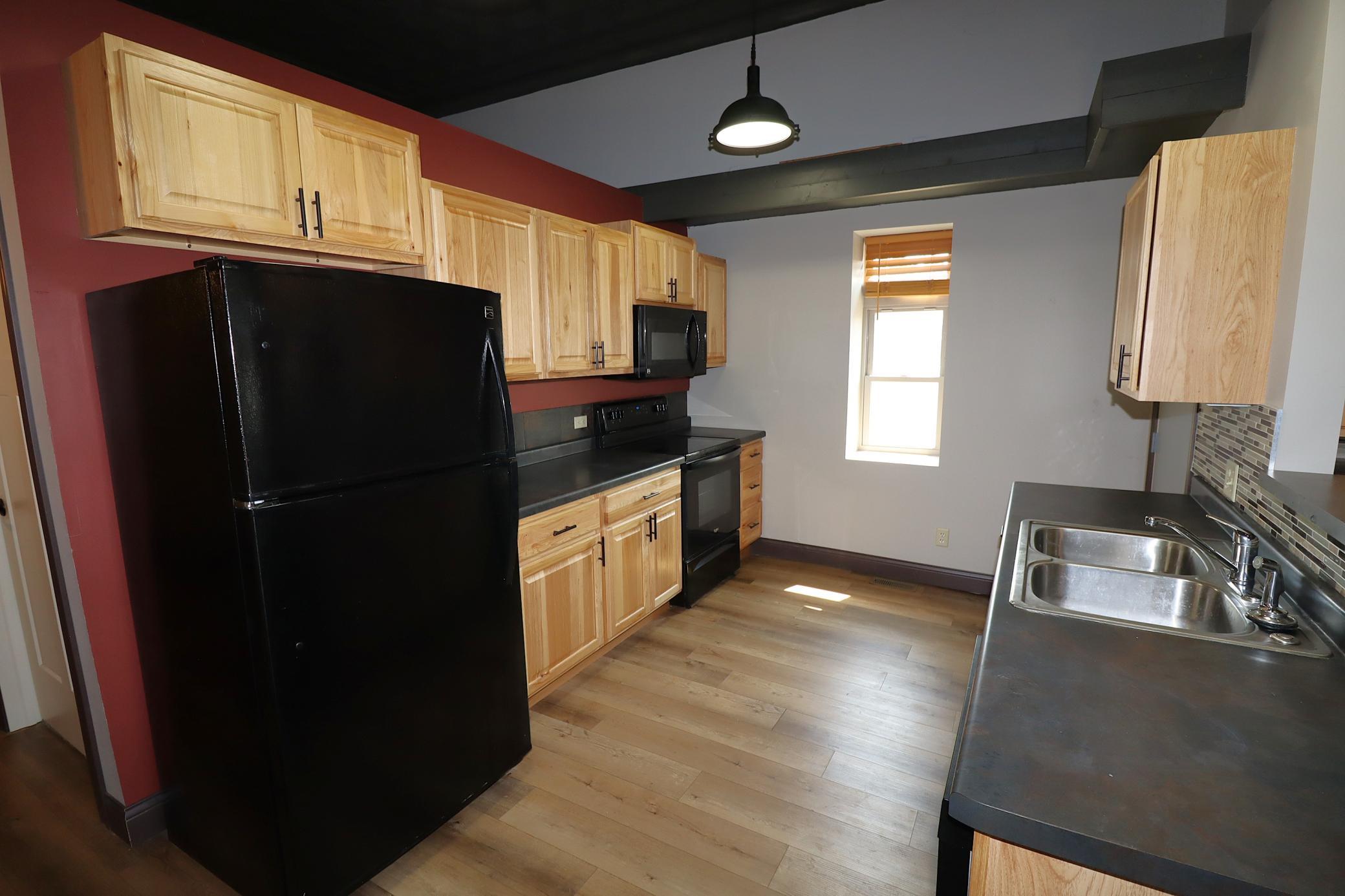116 14th Avenue E Property Photo 38