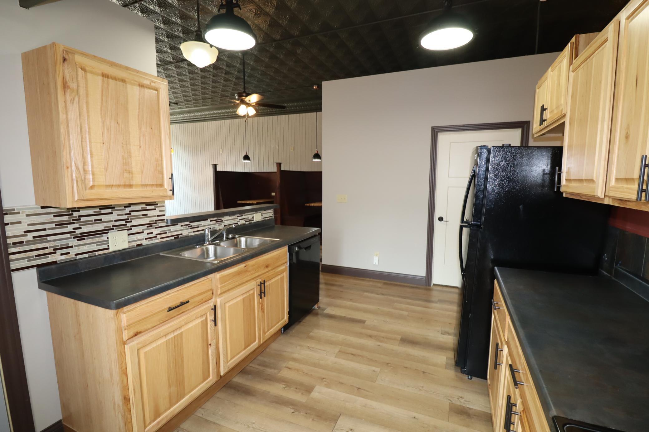 116 14th Avenue E Property Photo 40