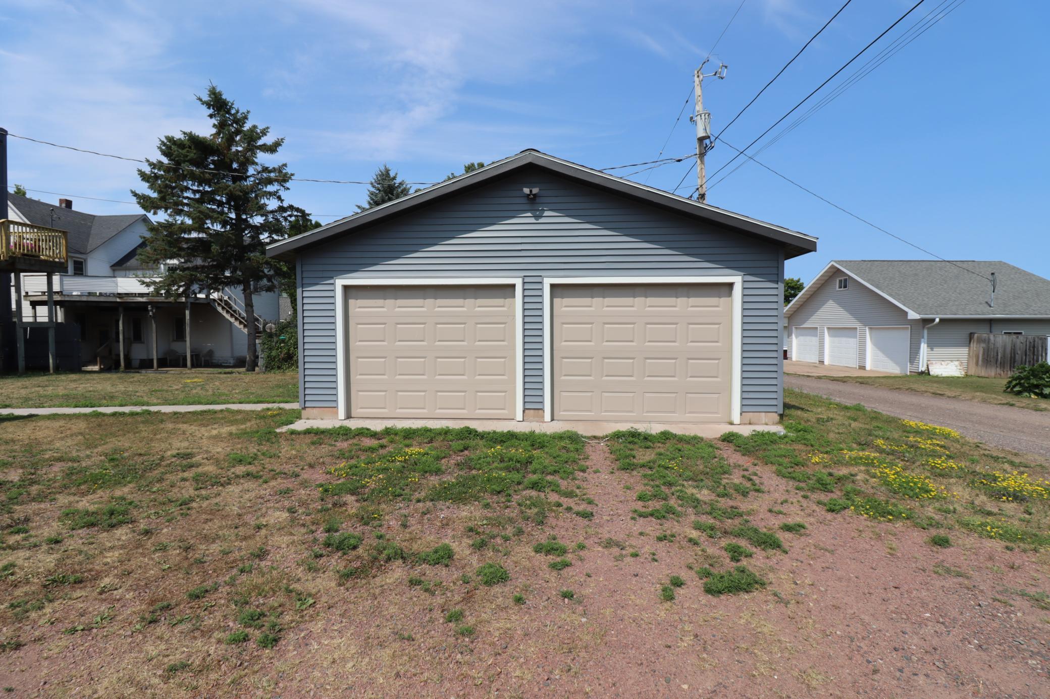 116 14th Avenue E Property Photo 73