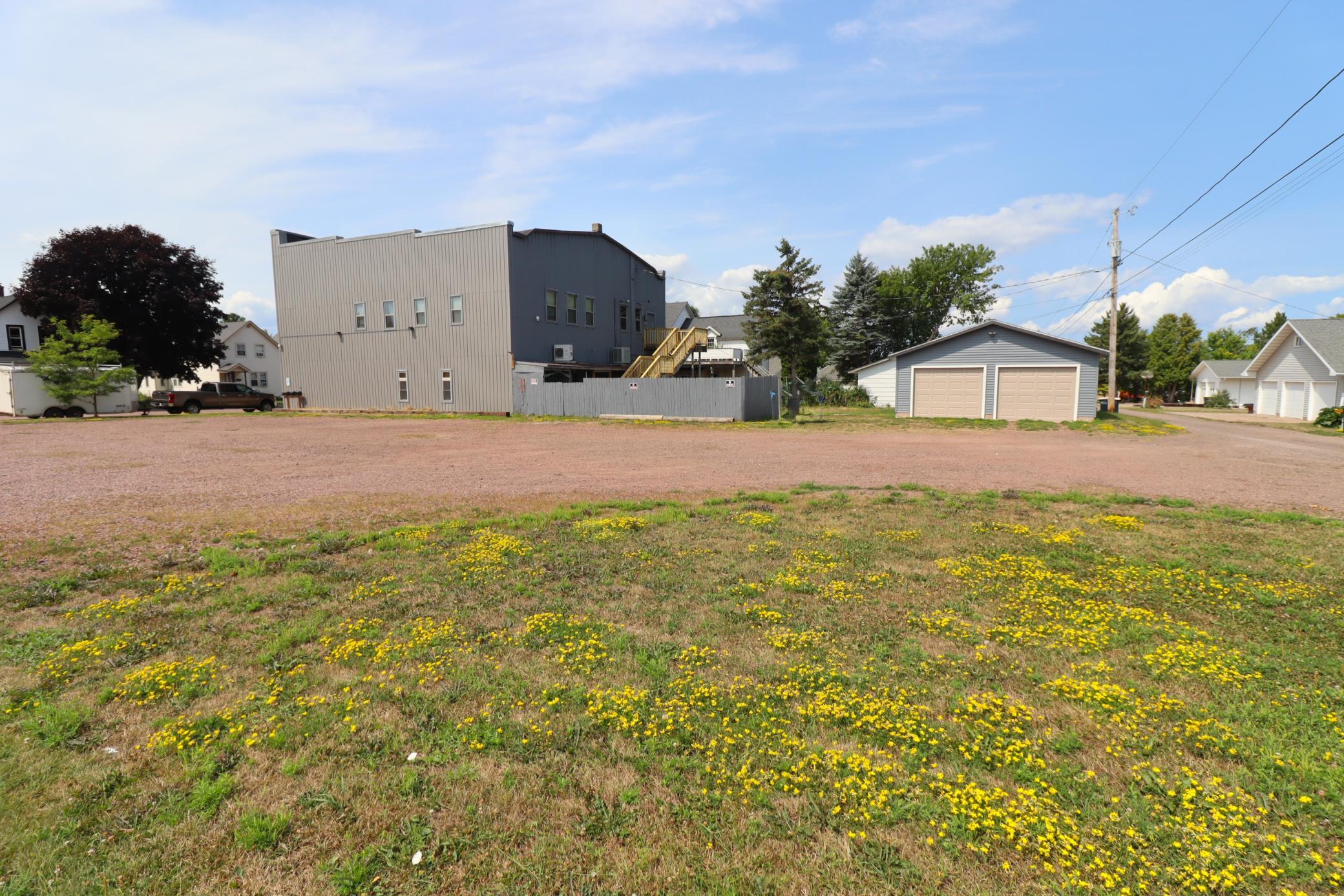 116 14th Avenue E Property Photo 74