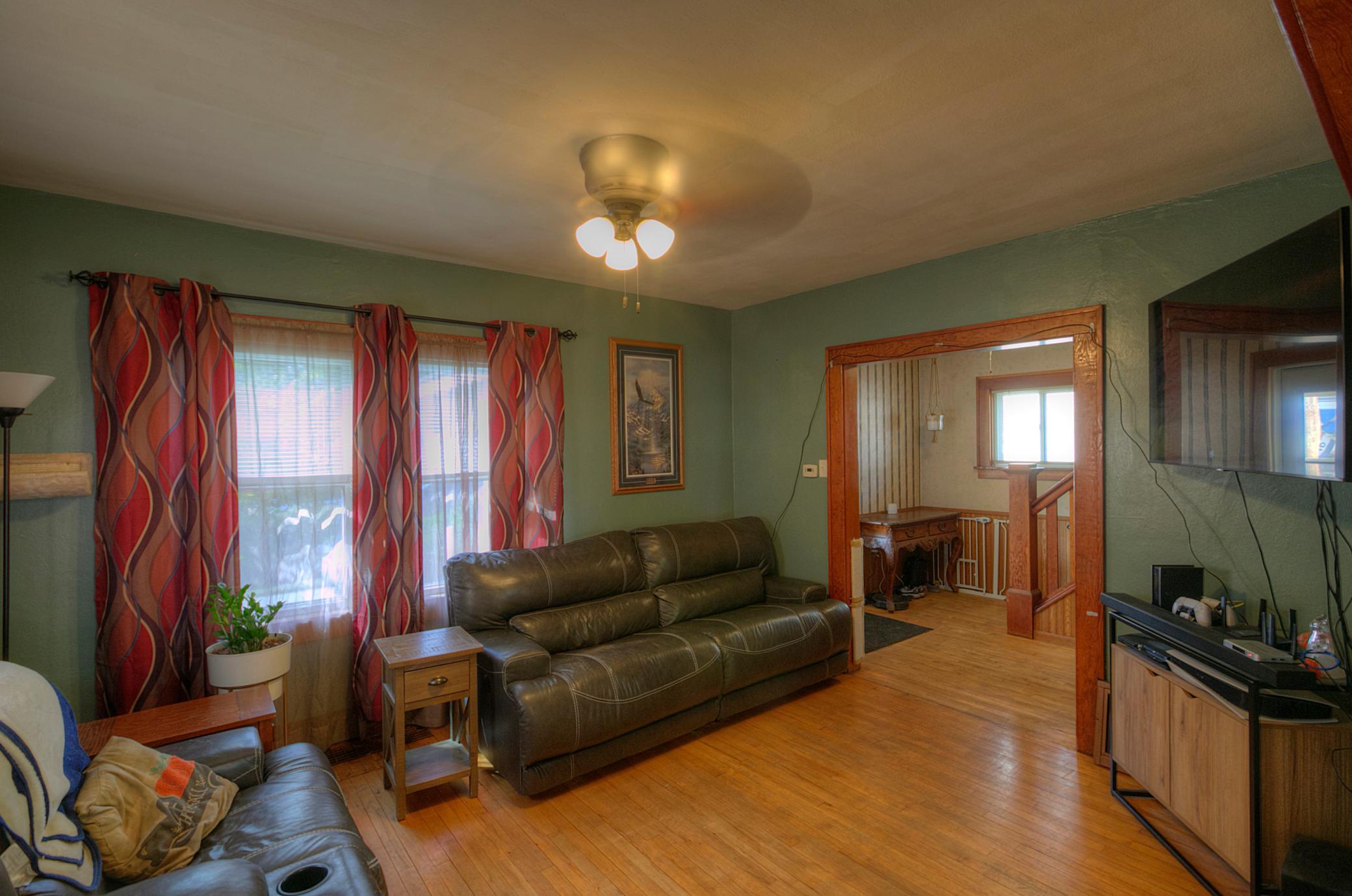 519 Buchanan Street Property Photo 6